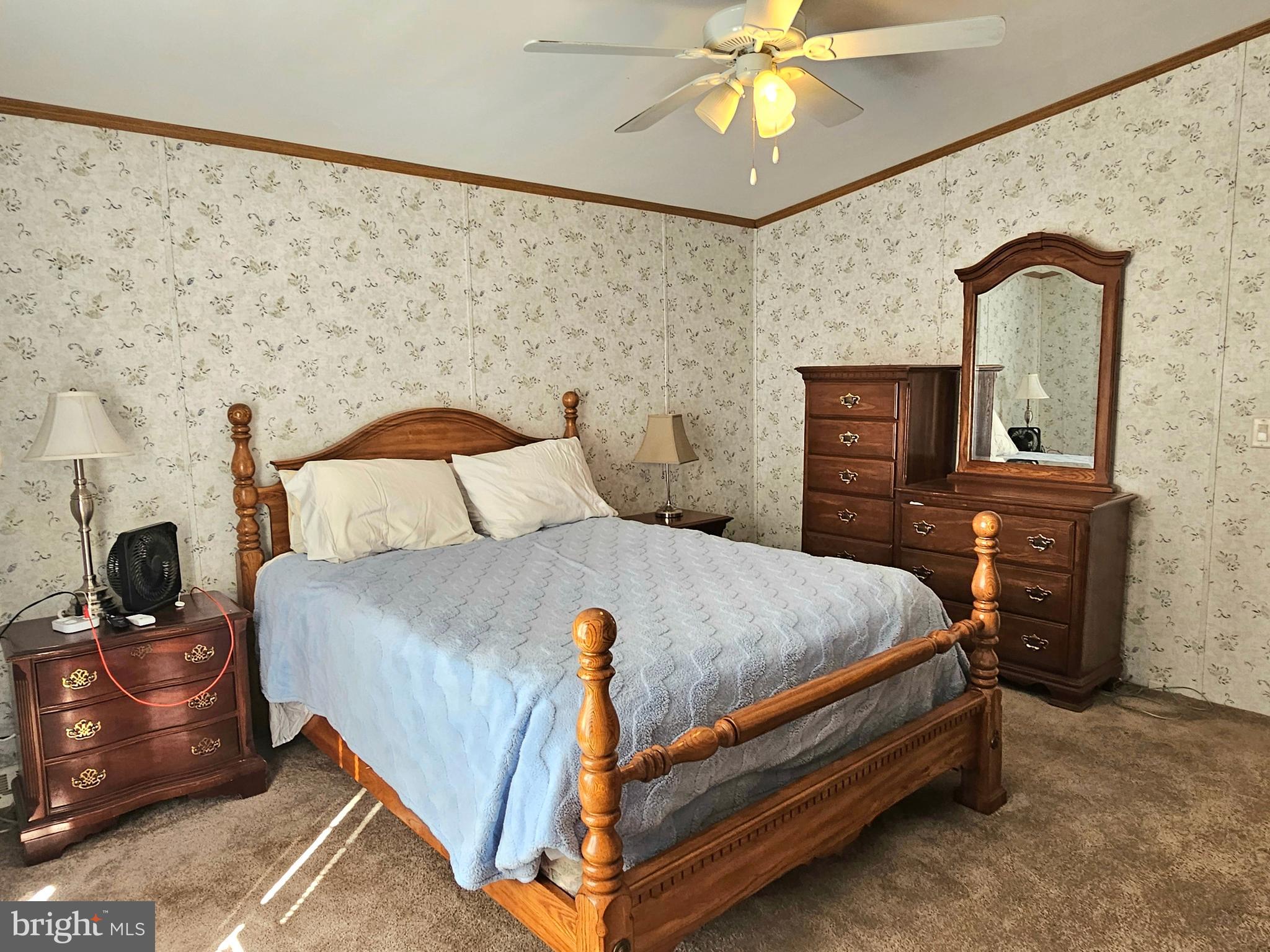 HEBRON WOODS - Residential