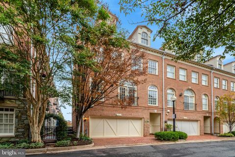 17 WHARF STREET ALEXANDRIA VA 22314