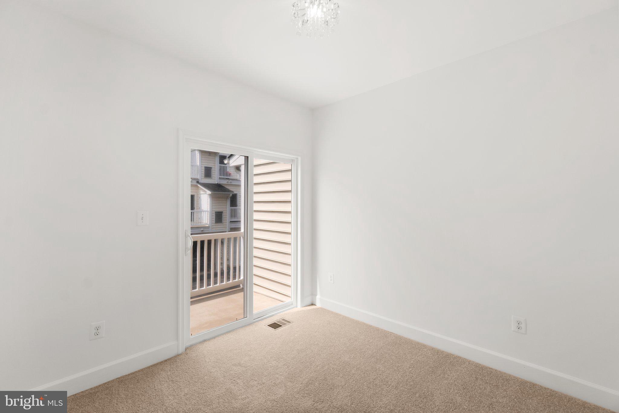 BUCKINGHAM STATION - Residential