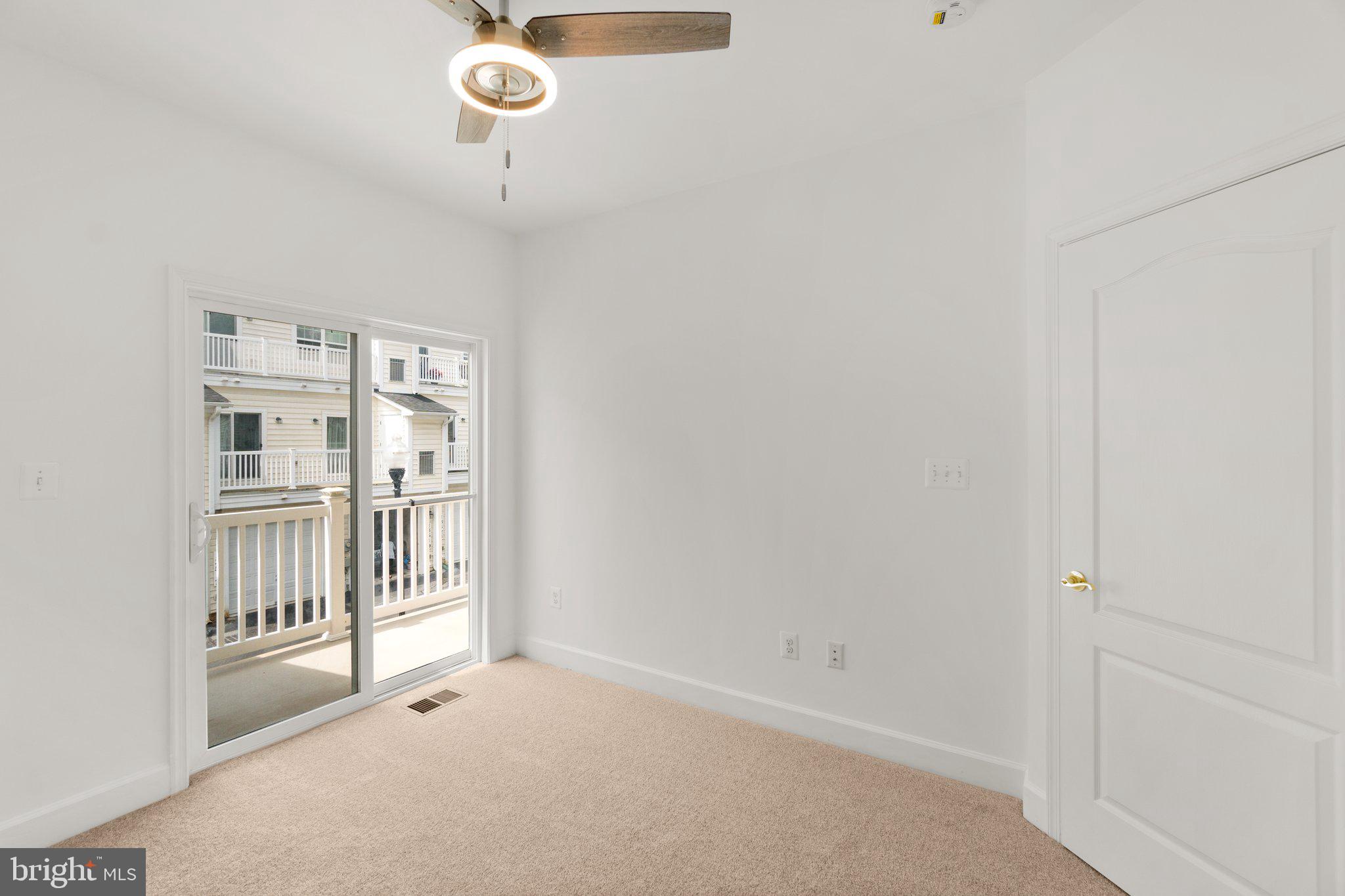 BUCKINGHAM STATION - Residential