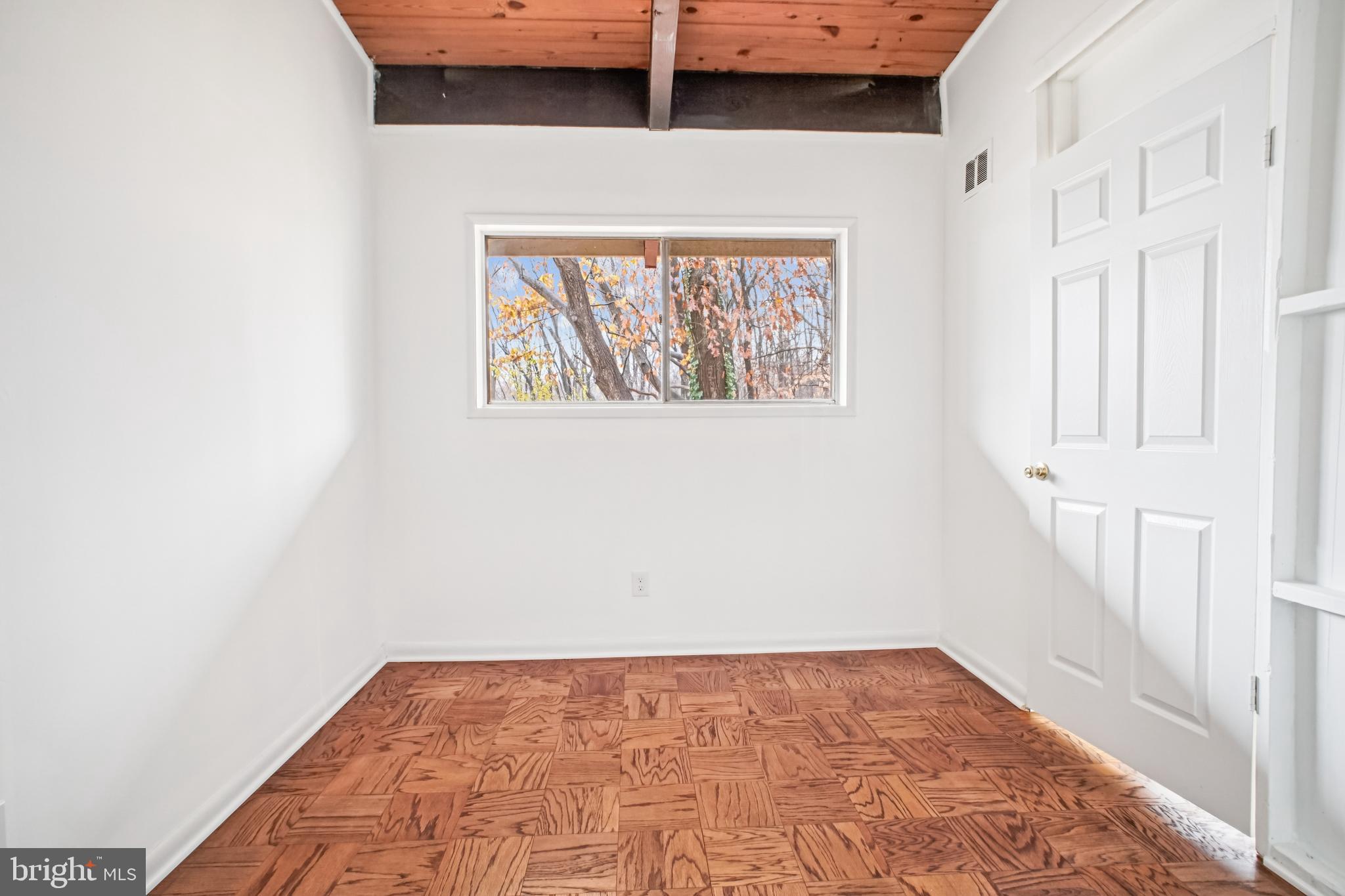 FAIRFAX HERITAGE - Residential