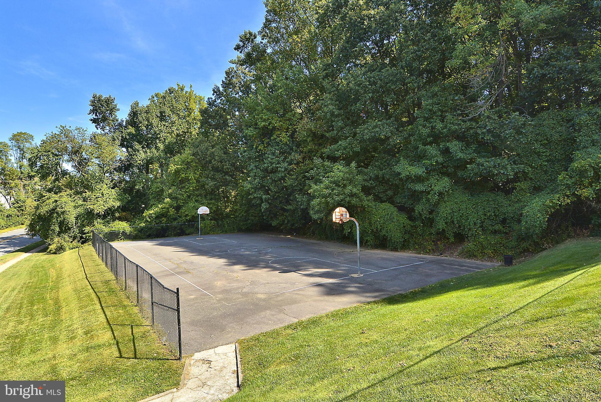 FAIRFAX HERITAGE - Residential