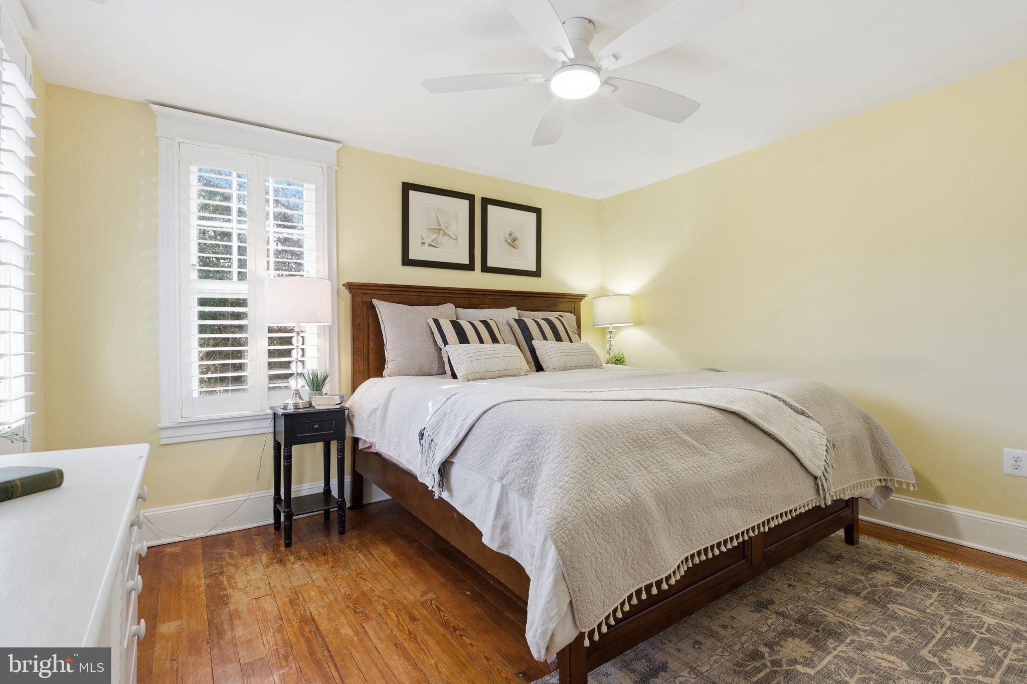 MURRAY HILL - Residential