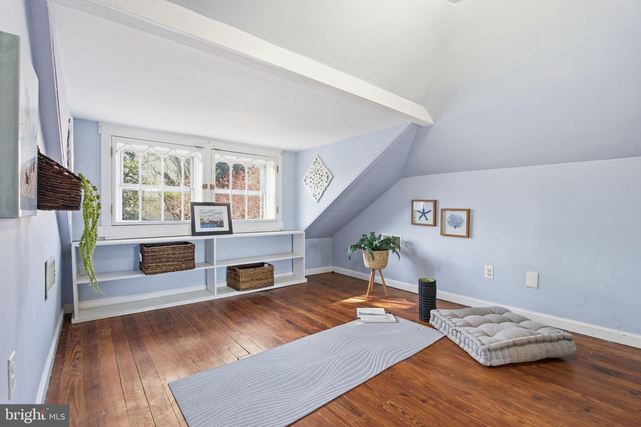 MURRAY HILL - Residential