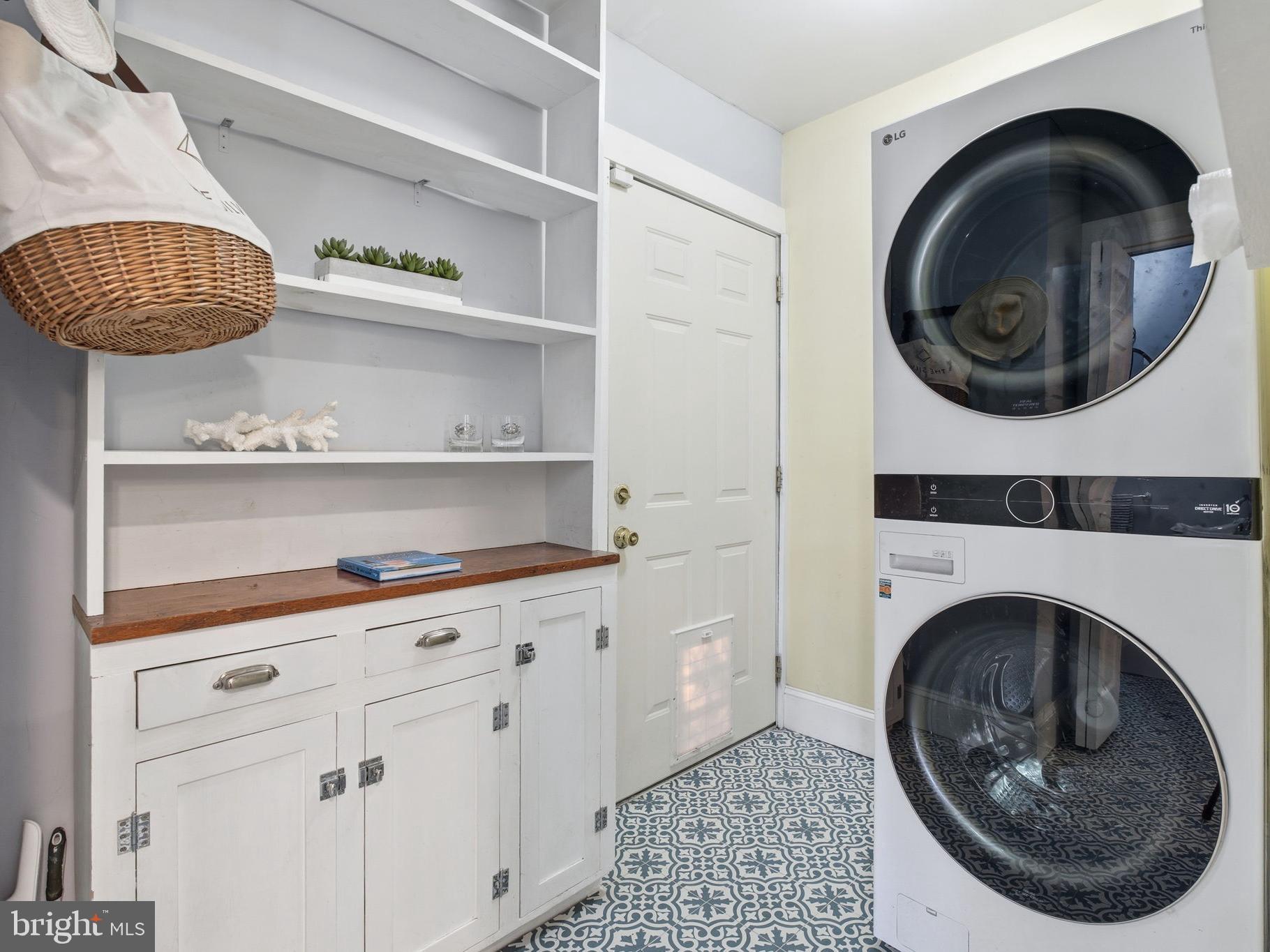 MURRAY HILL - Residential