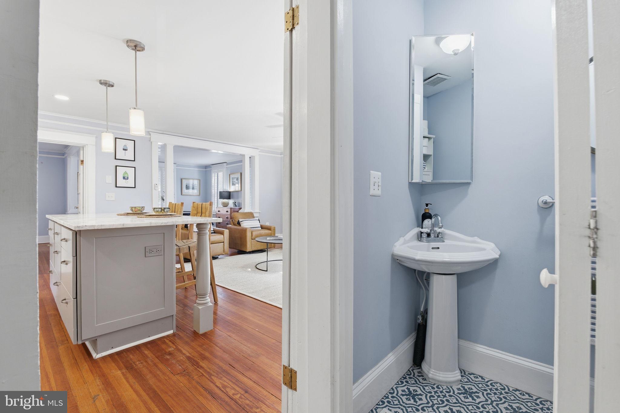 MURRAY HILL - Residential