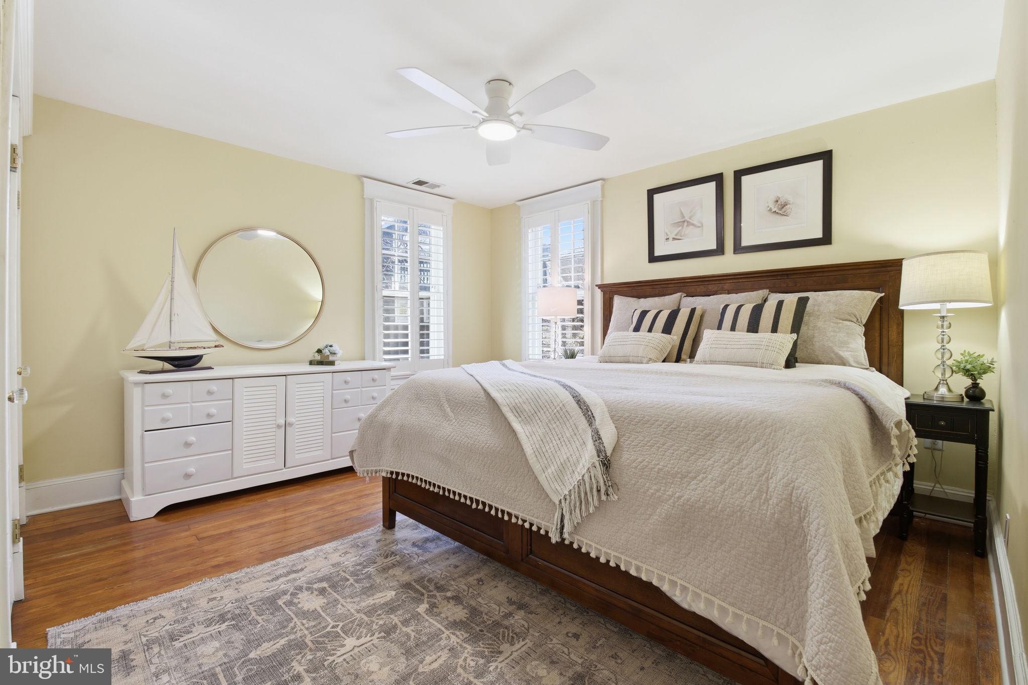 MURRAY HILL - Residential