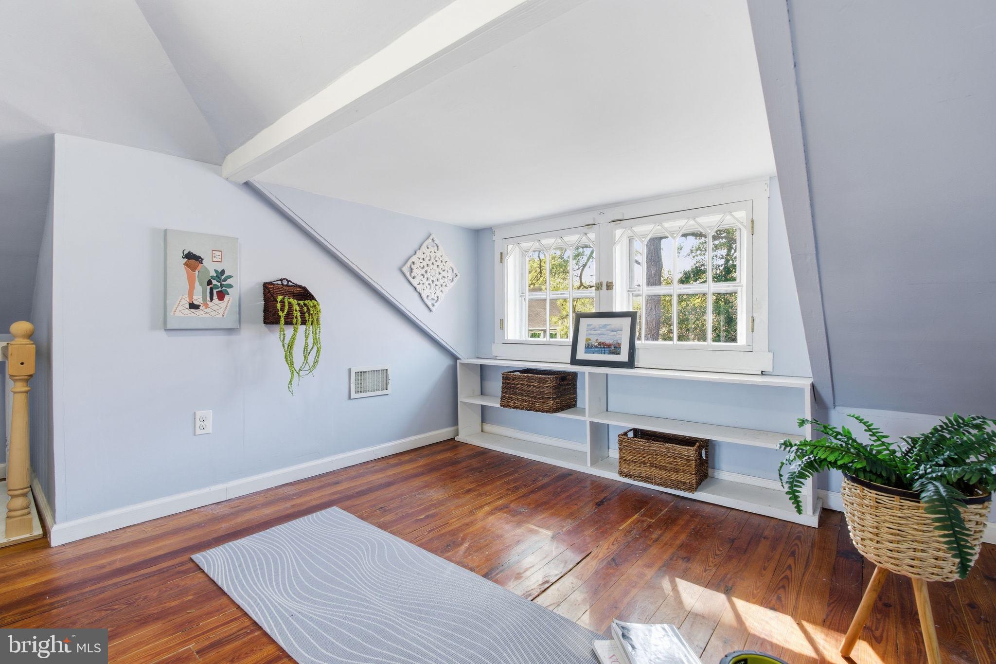 MURRAY HILL - Residential