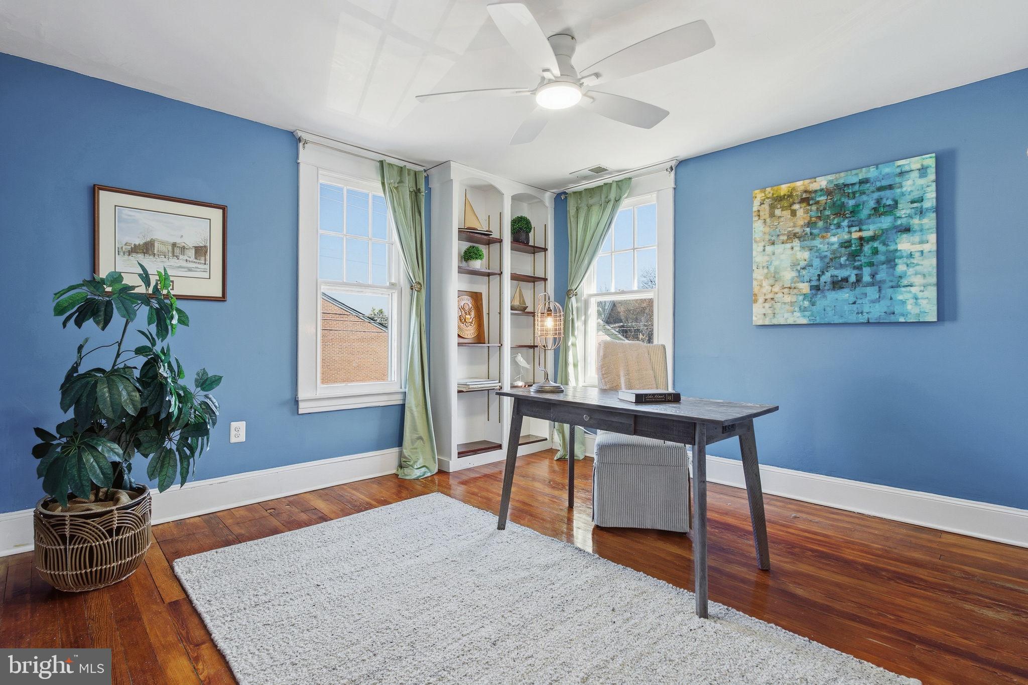 MURRAY HILL - Residential