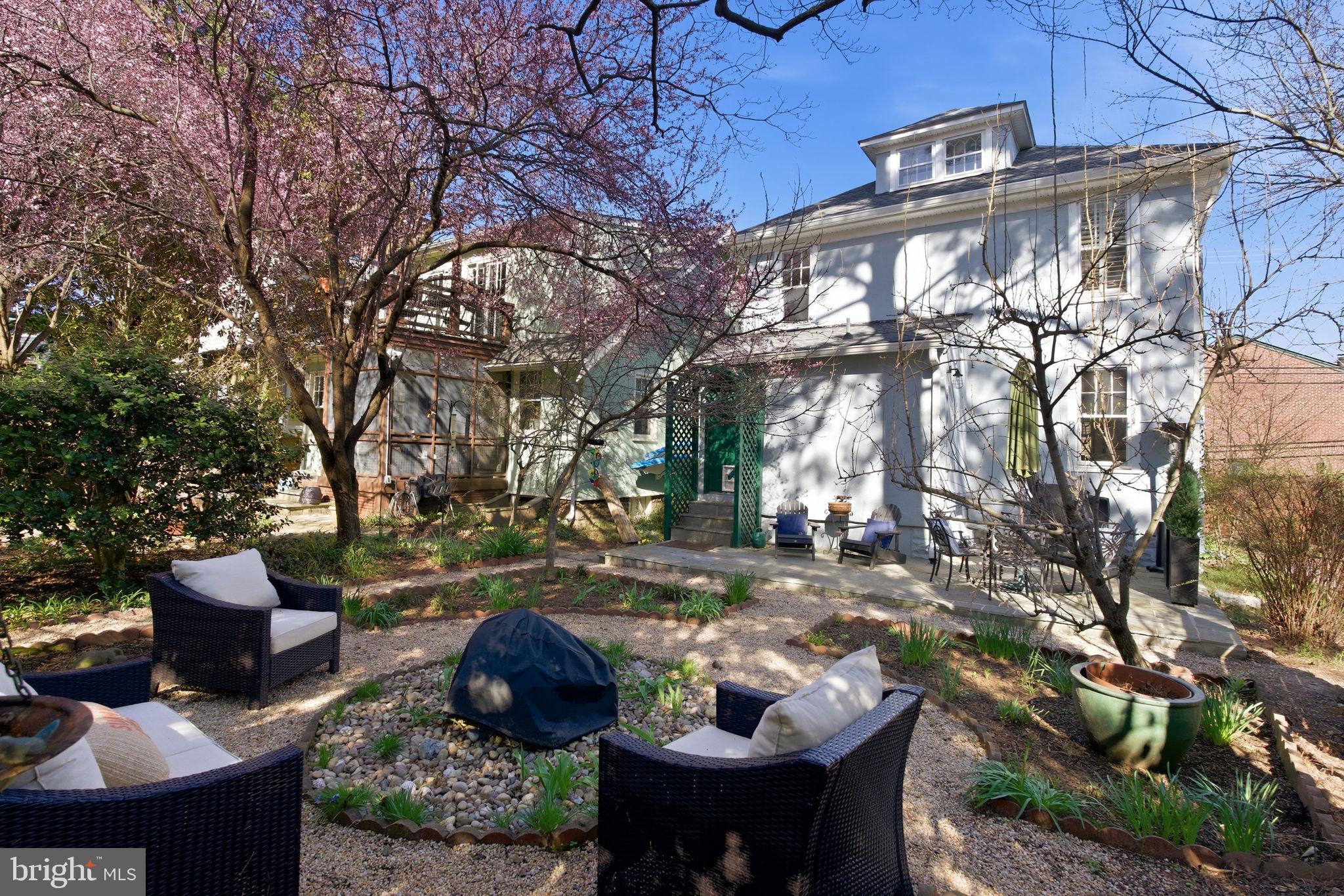 MURRAY HILL - Residential