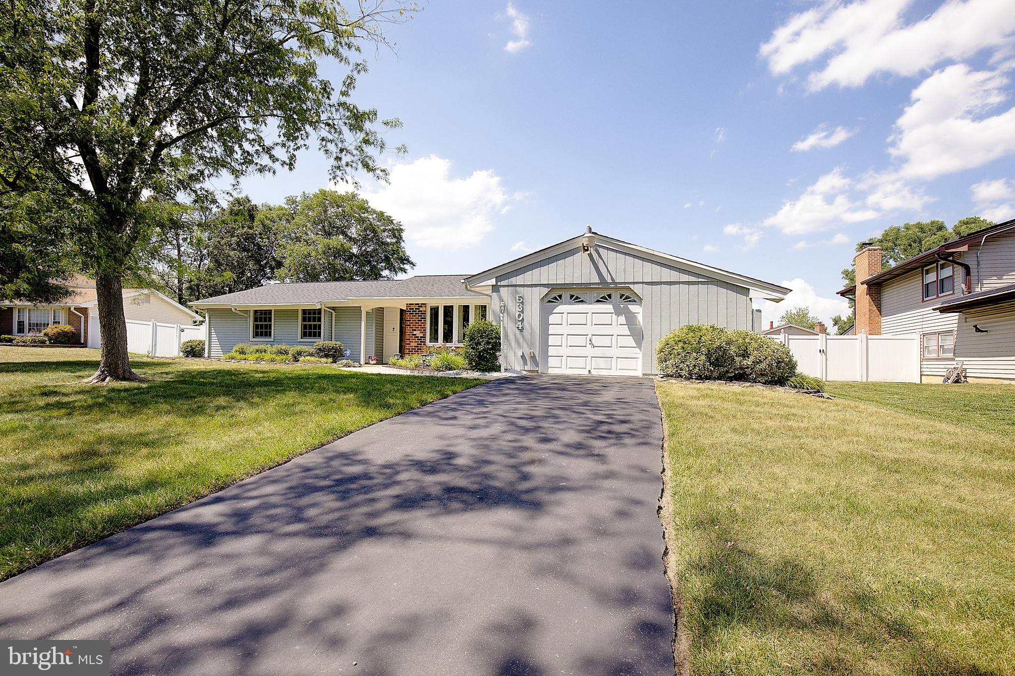5304 DORIS DRIVE