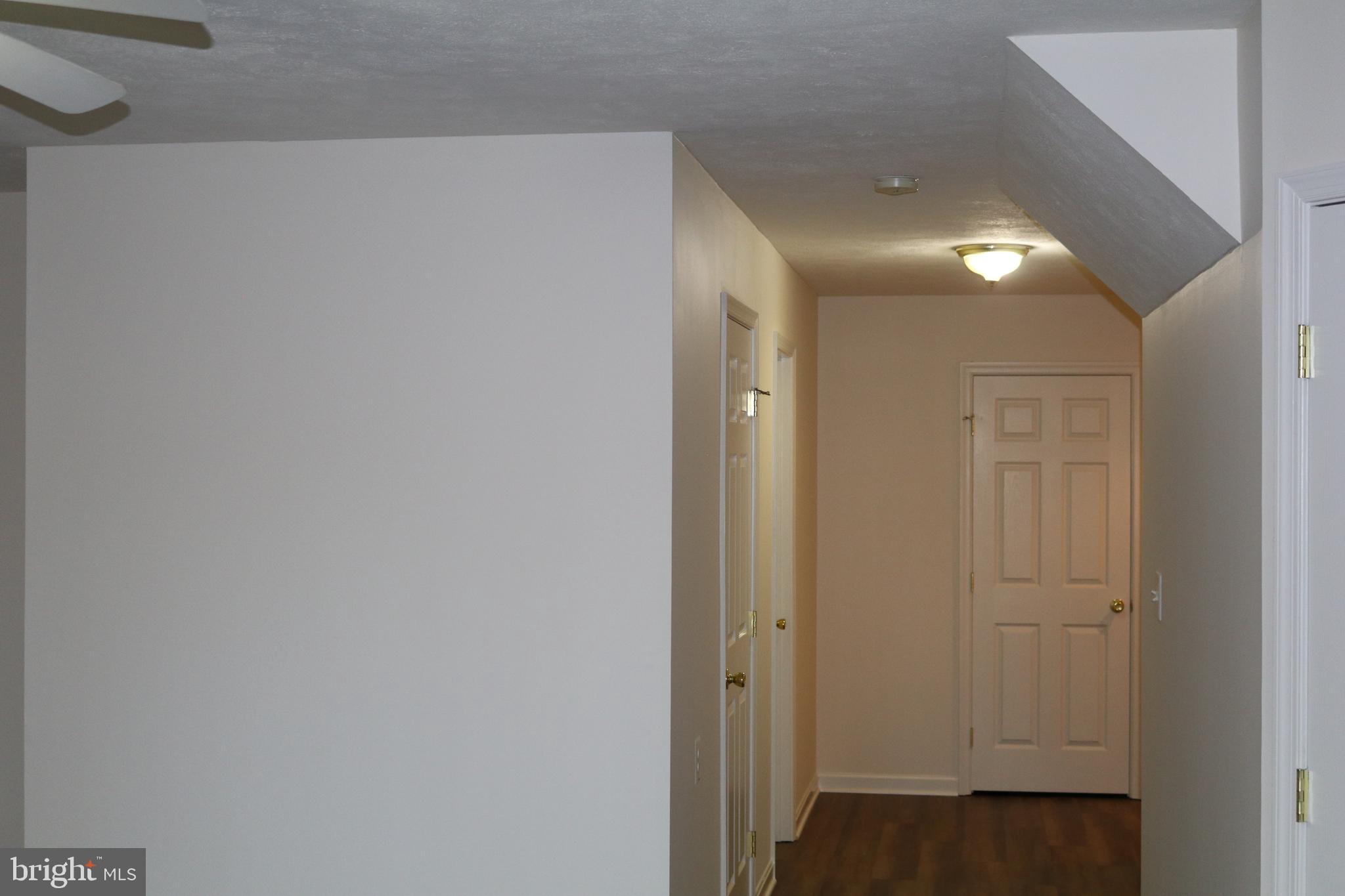 HILLSIDE TERRACE - Residential Lease