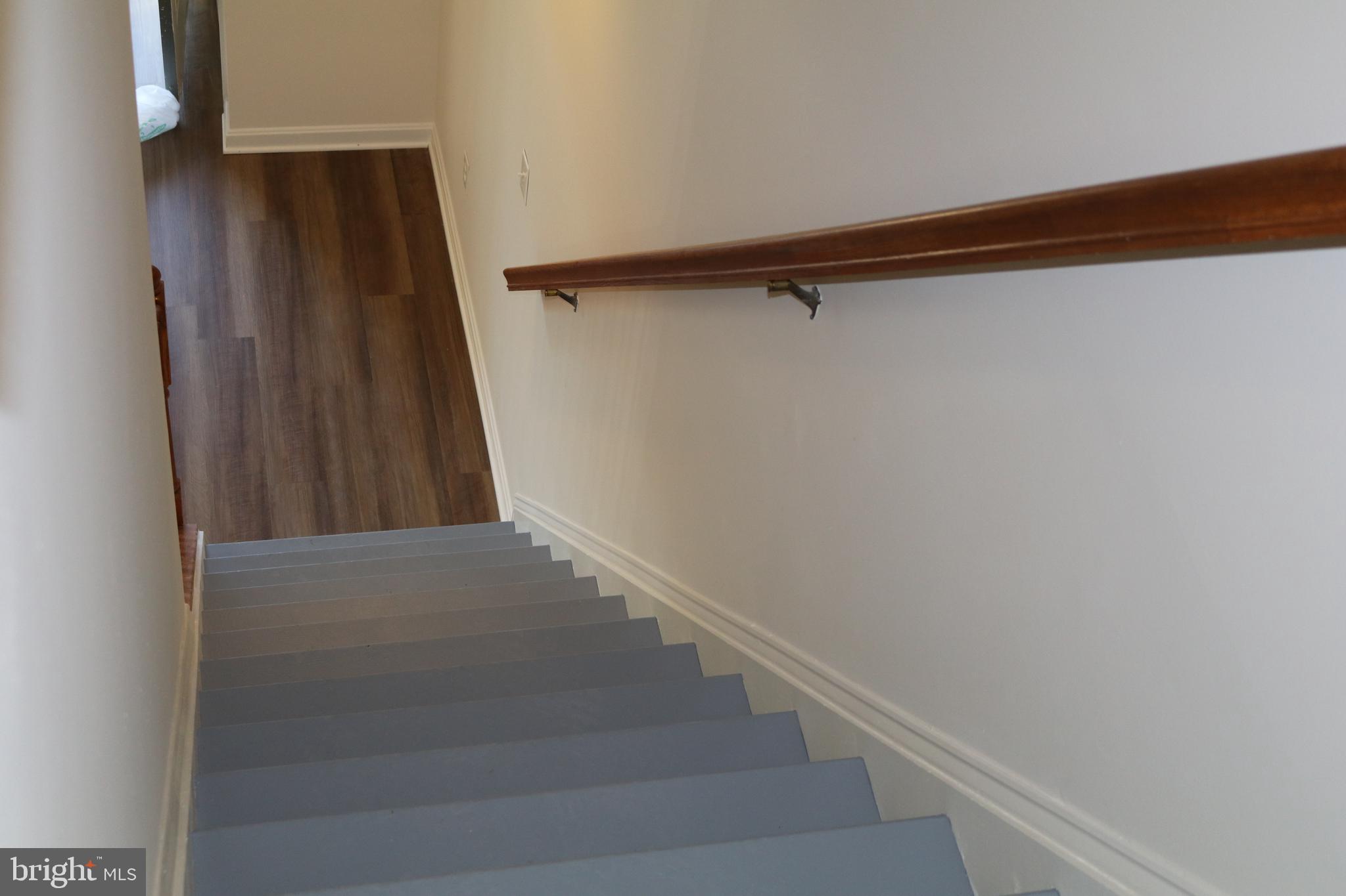 HILLSIDE TERRACE - Residential Lease