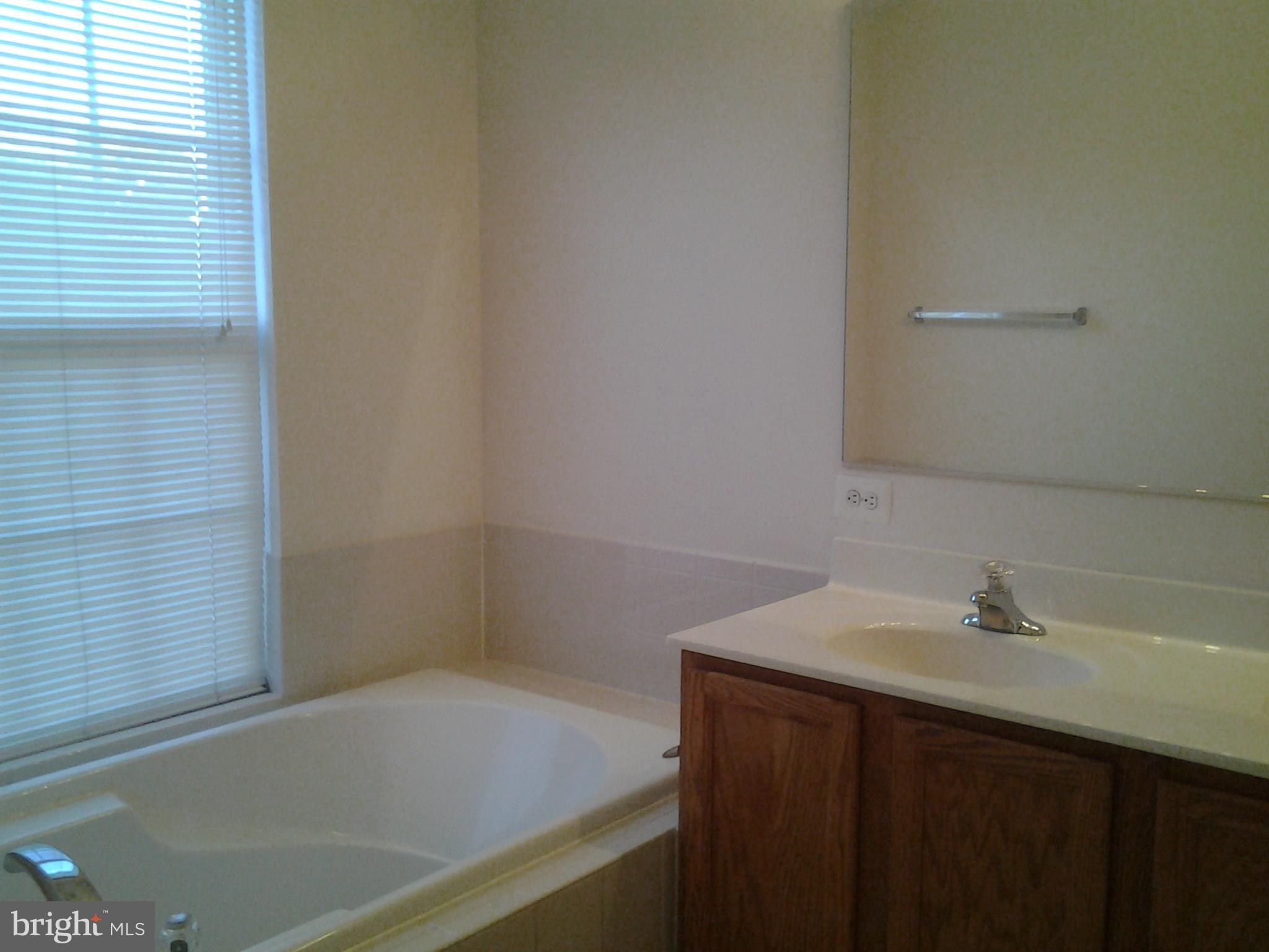 HILLSIDE TERRACE - Residential Lease