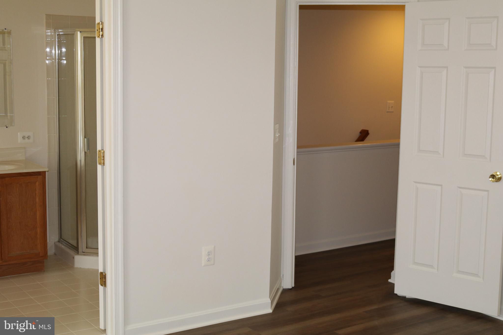 HILLSIDE TERRACE - Residential Lease