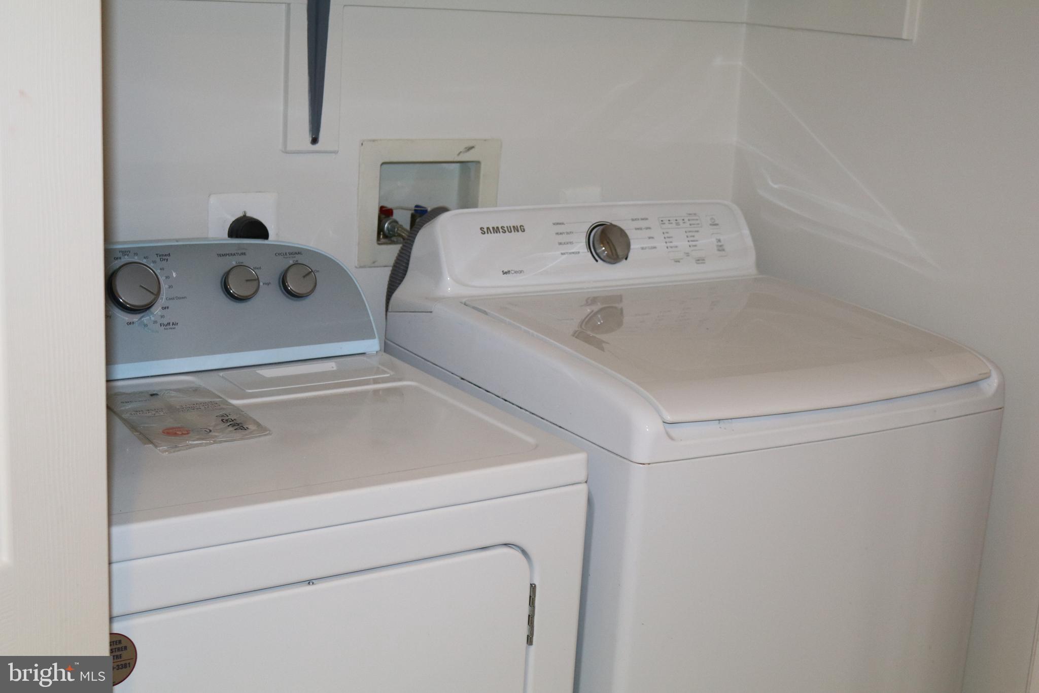 HILLSIDE TERRACE - Residential Lease