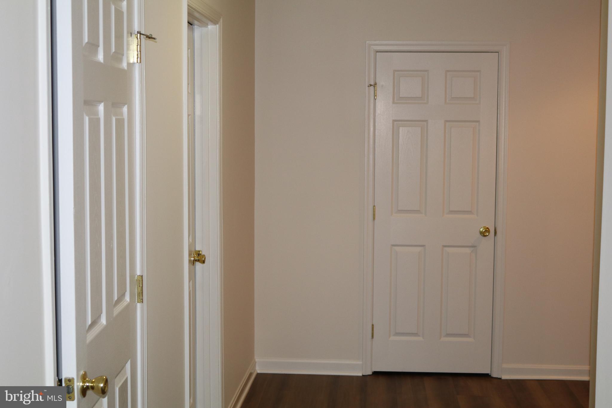 HILLSIDE TERRACE - Residential Lease