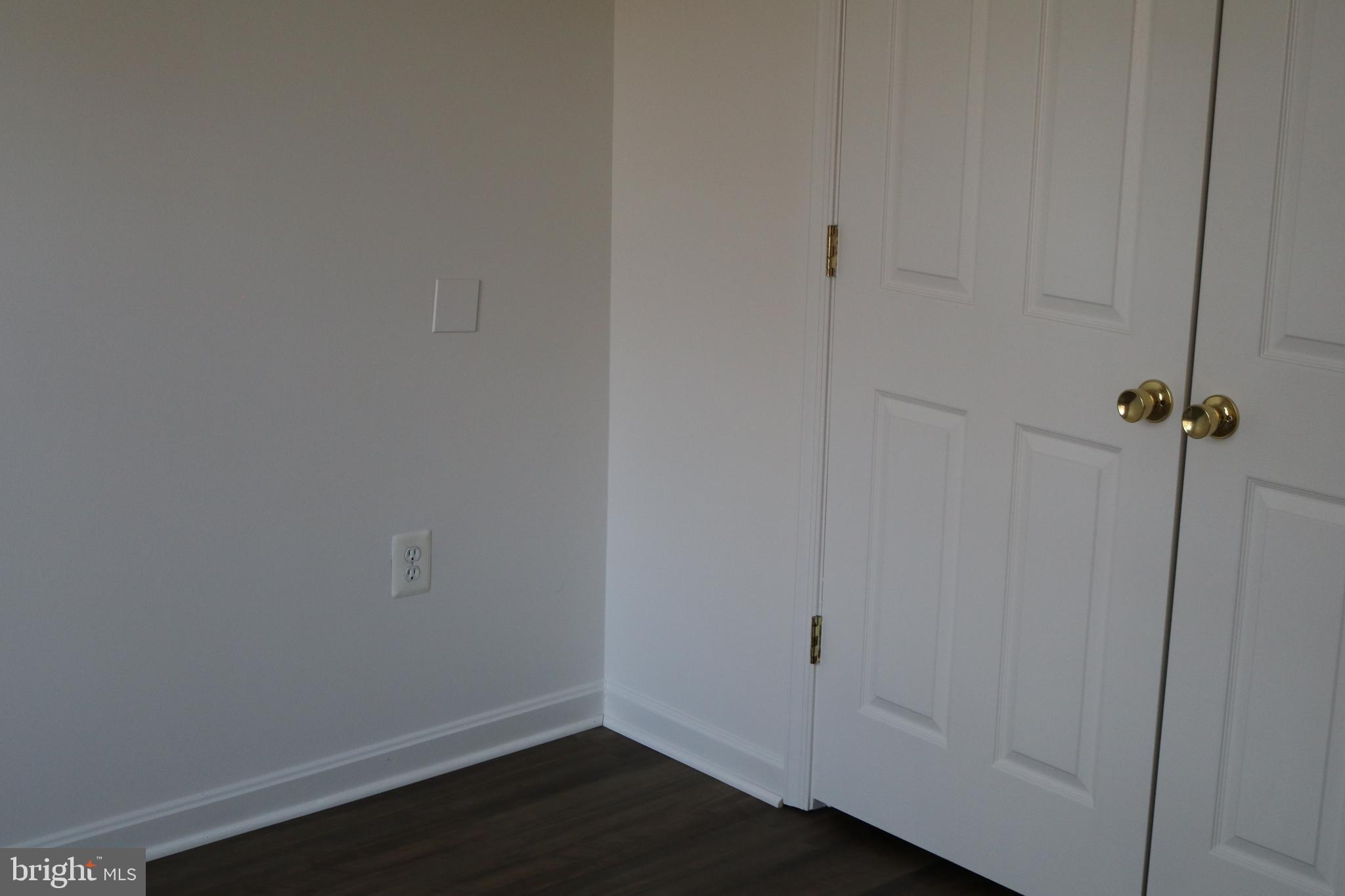 HILLSIDE TERRACE - Residential Lease