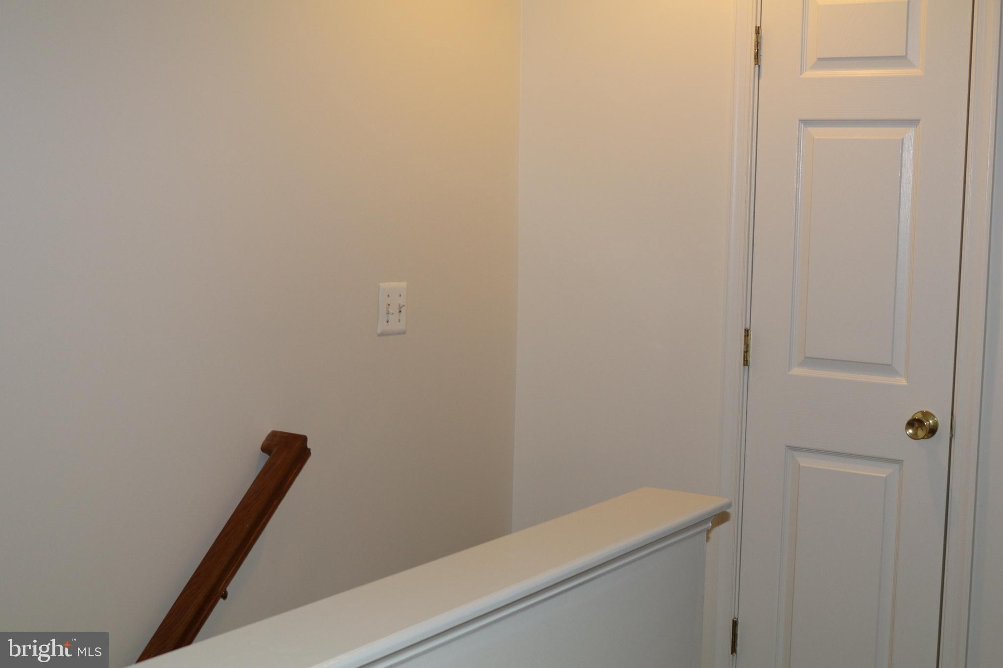 HILLSIDE TERRACE - Residential Lease