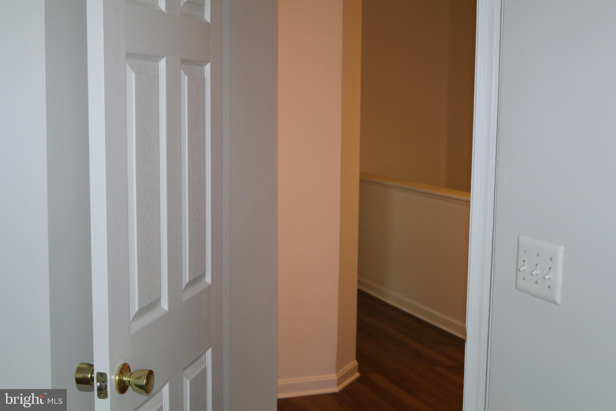 HILLSIDE TERRACE - Residential Lease