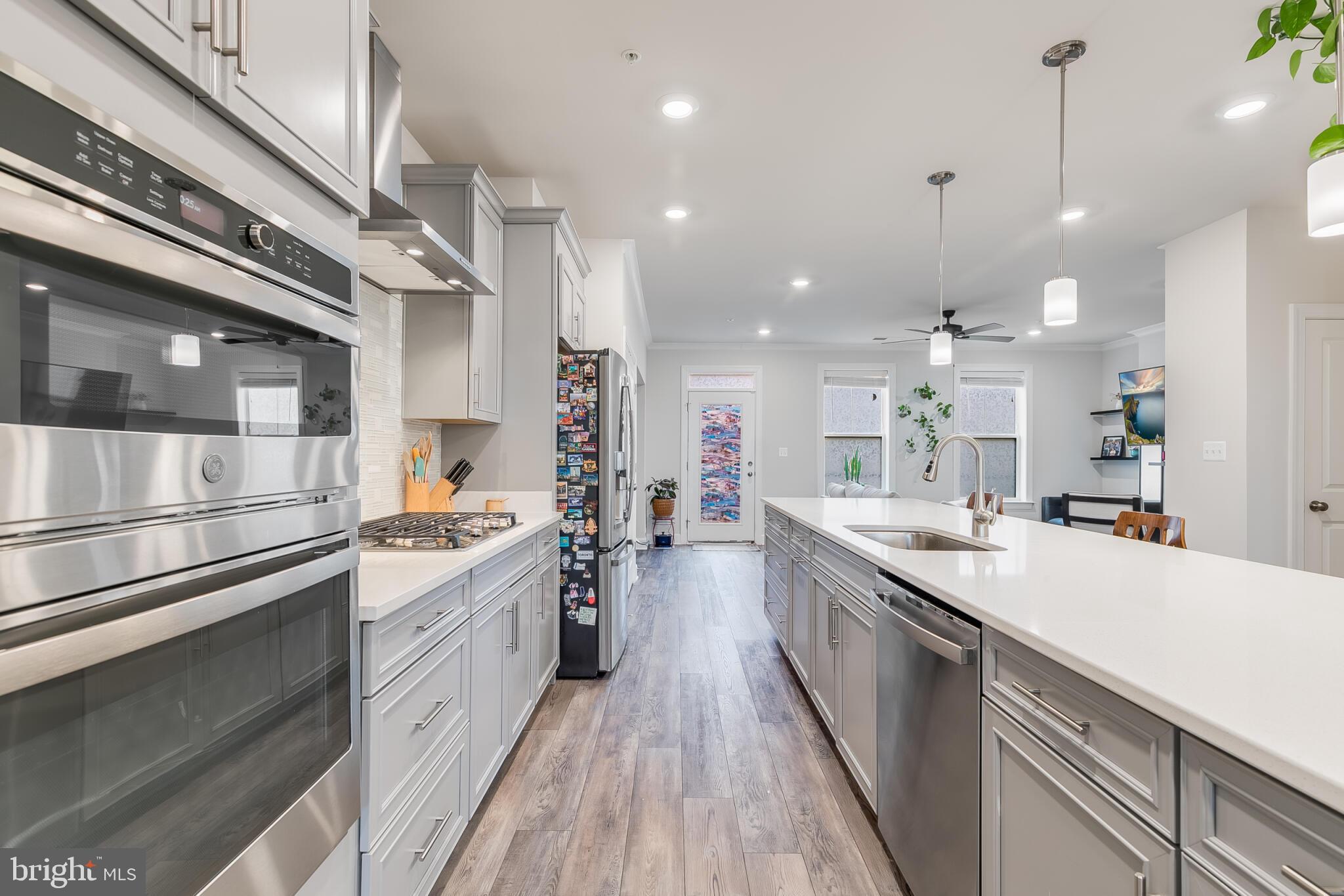 METRO WALK AT MOOREFIELD STATION - Residential