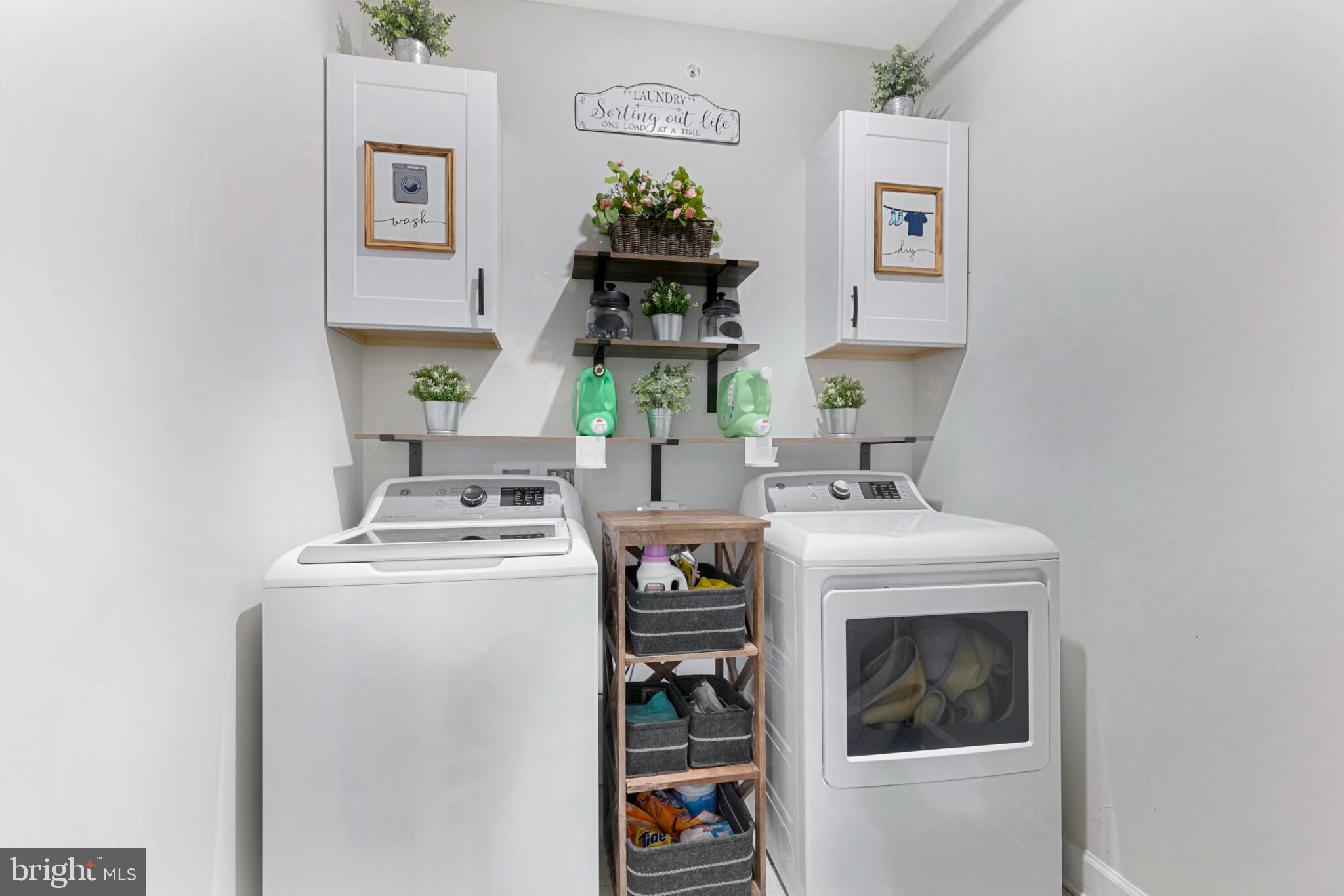 METRO WALK AT MOOREFIELD STATION - Residential