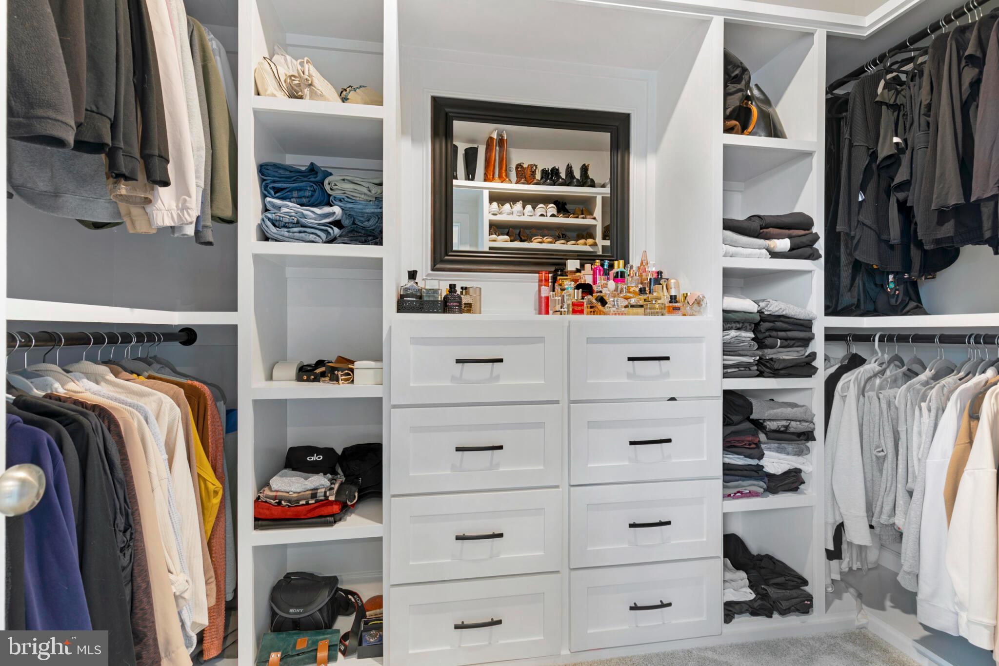 METRO WALK AT MOOREFIELD STATION - Residential