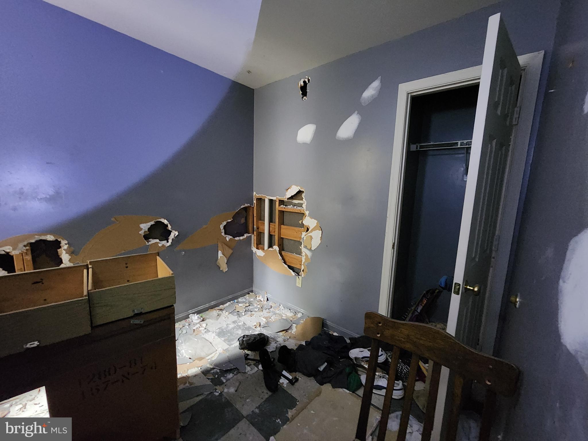 SANDTOWN-WINCHESTER - Residential