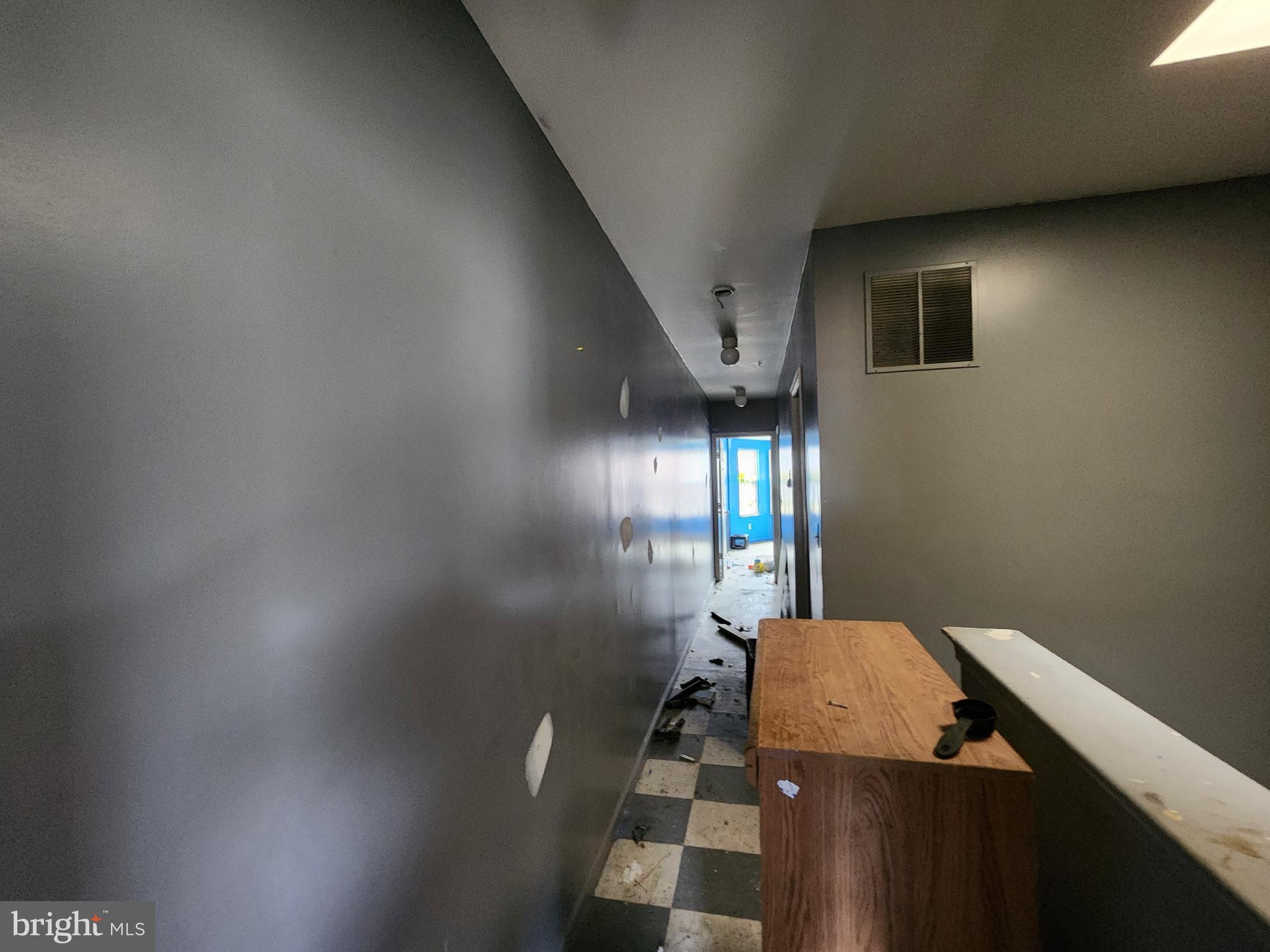 SANDTOWN-WINCHESTER - Residential