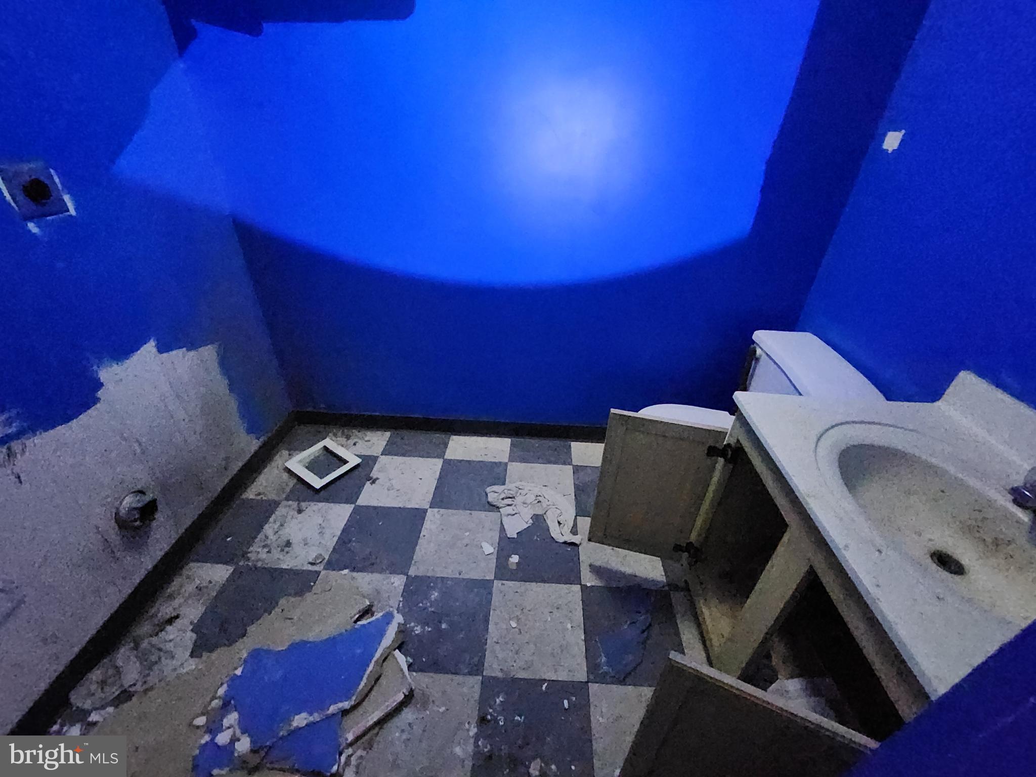 SANDTOWN-WINCHESTER - Residential