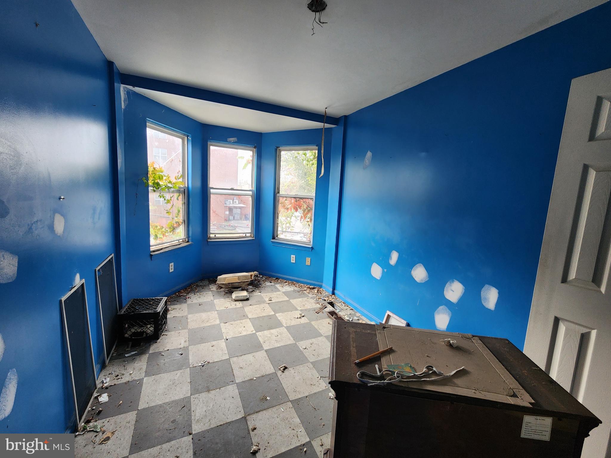 SANDTOWN-WINCHESTER - Residential