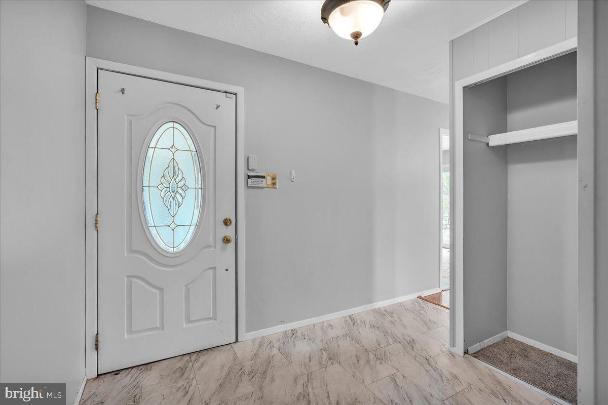 68 THORNHILL LANE