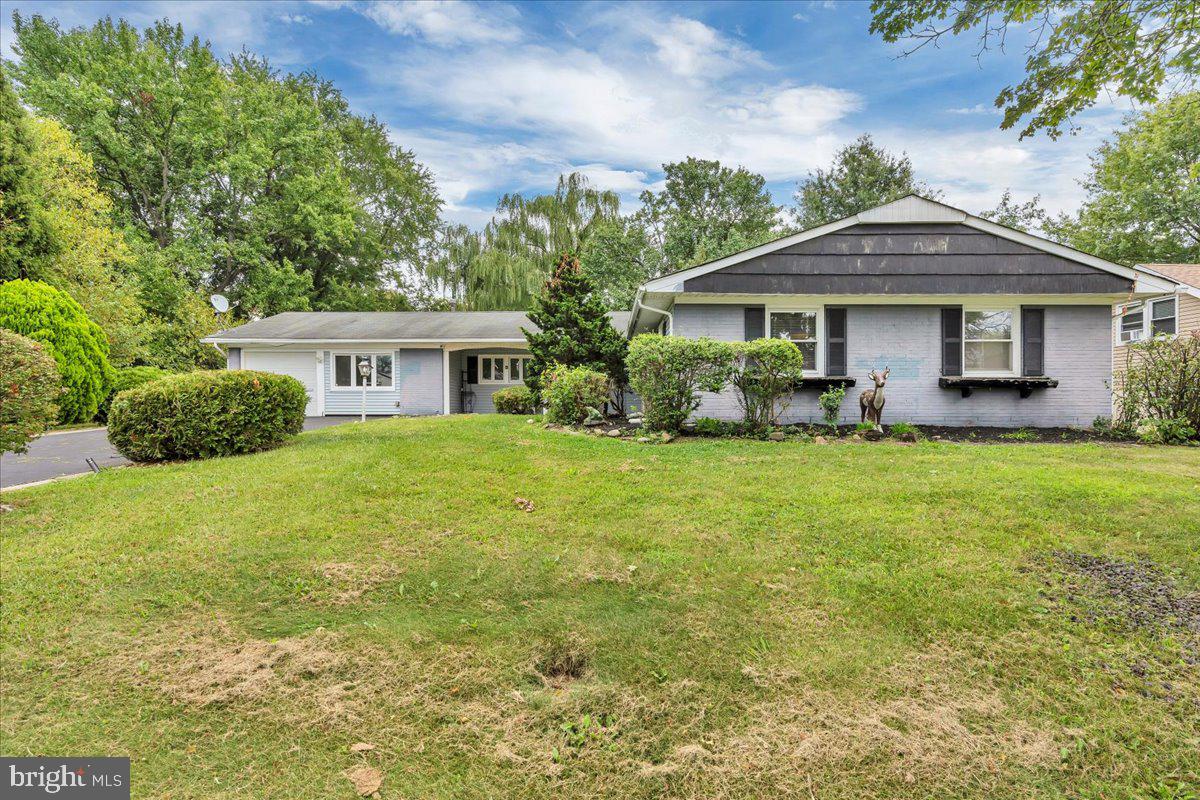 68 THORNHILL LANE