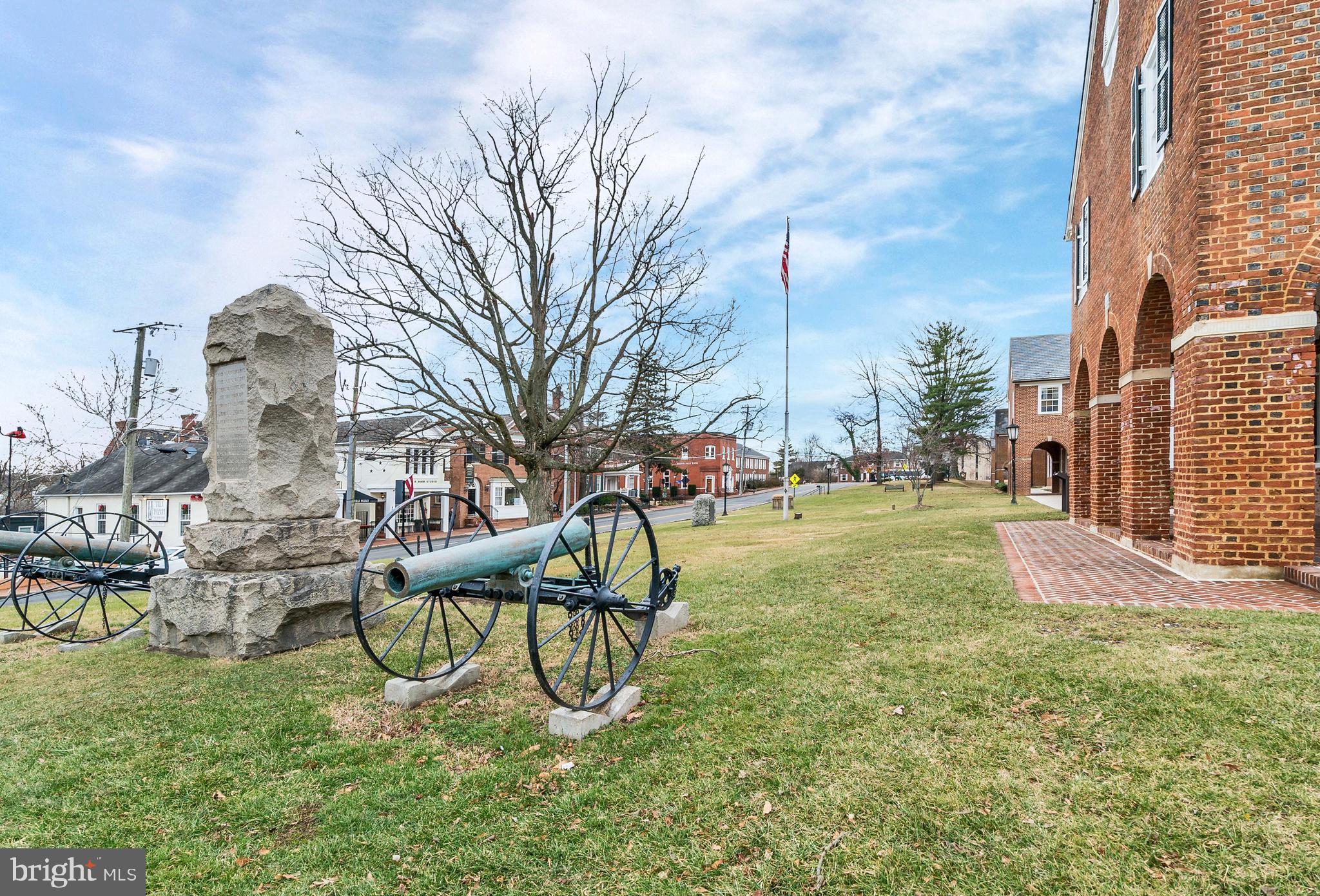 PICKETT'S RESERVE - Residential