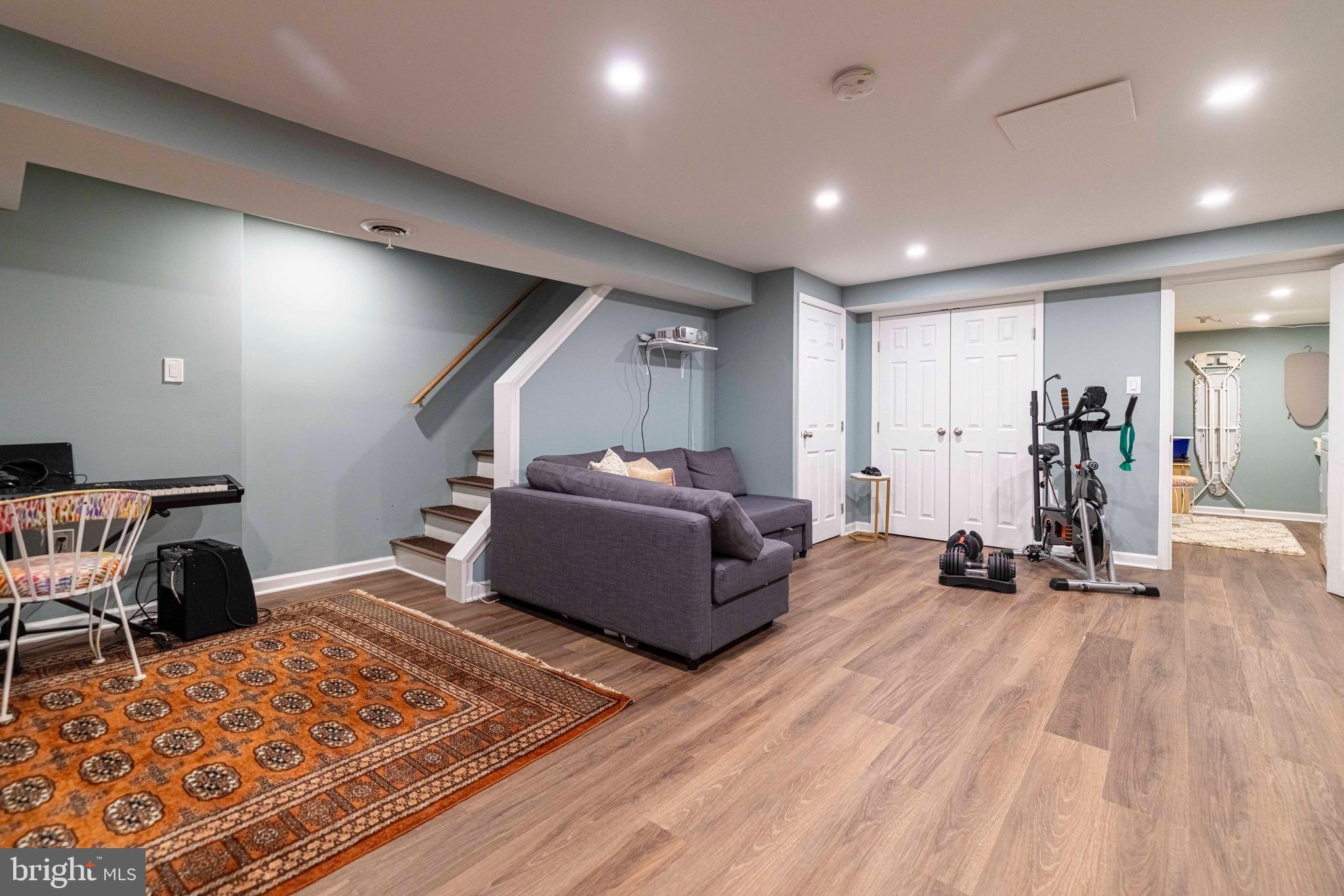 VILLAGE OF ROSE TR - Residential