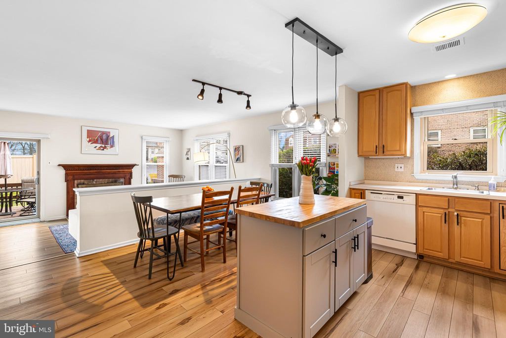 Photo of 15 Fox Lair Village, MEDIA, PA 19063 (MLS # PADE2111794)