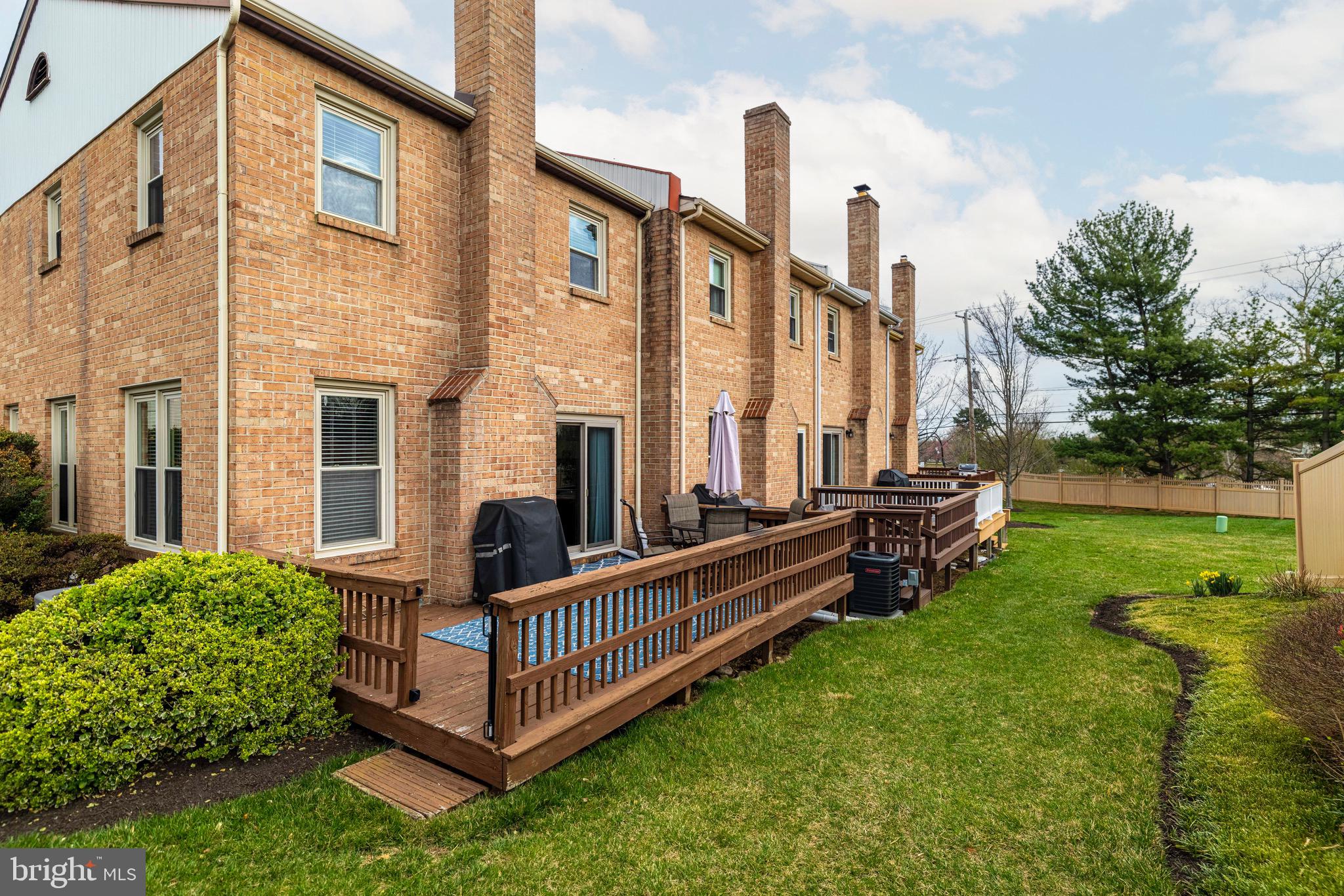 VILLAGE OF ROSE TR - Residential