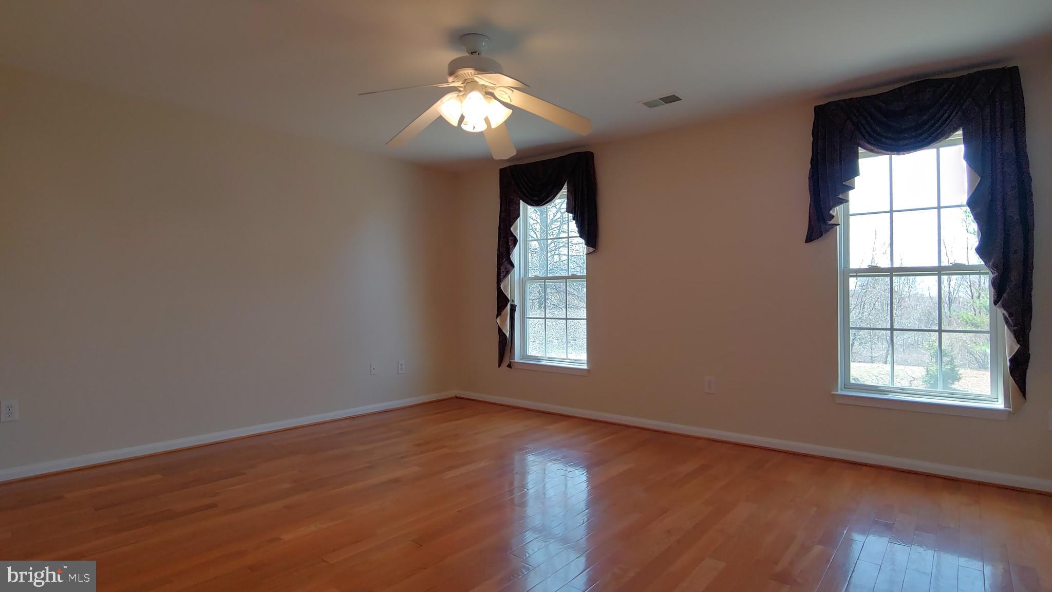 MILESTONE - Residential Lease