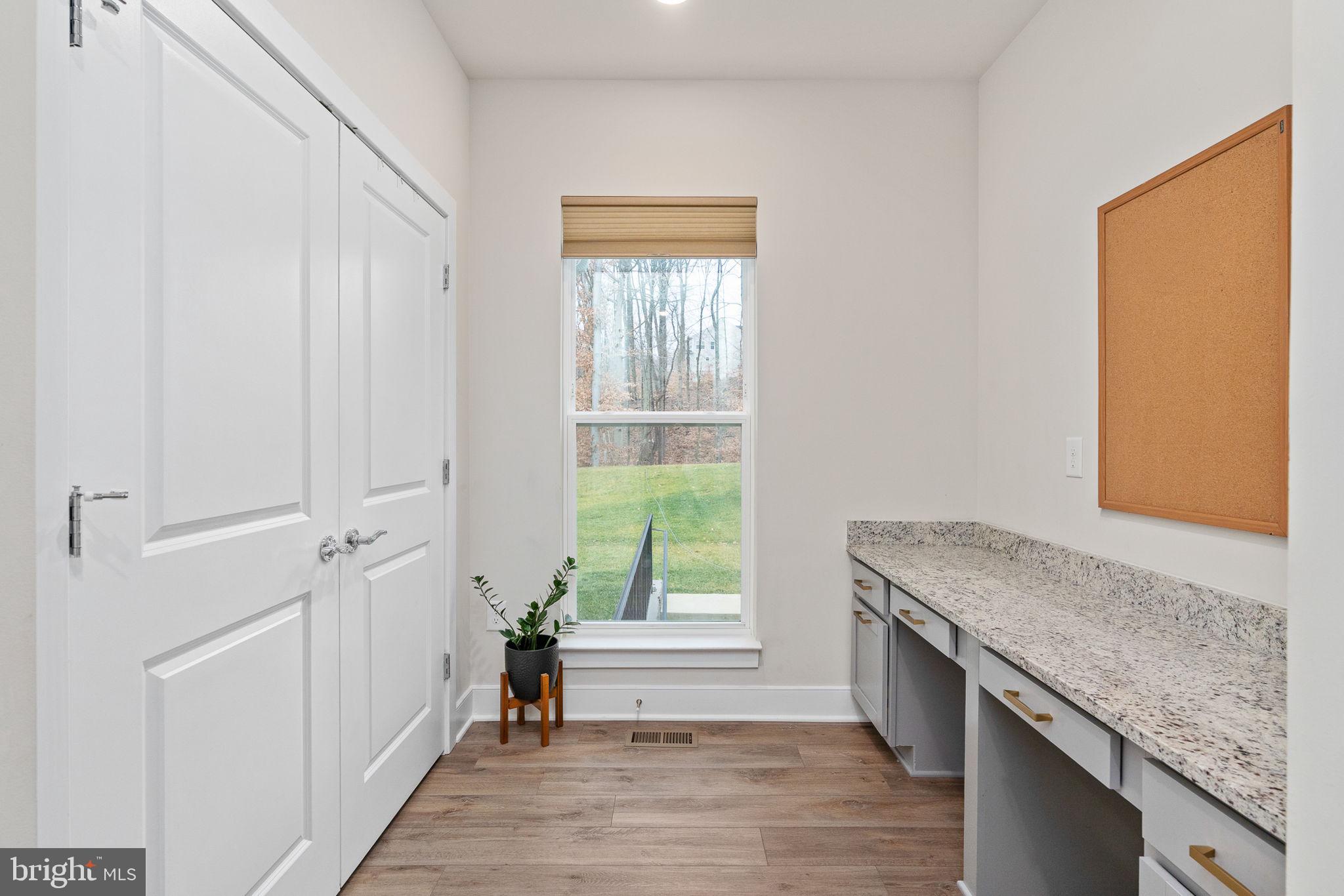 POTOMAC SHORES - Residential