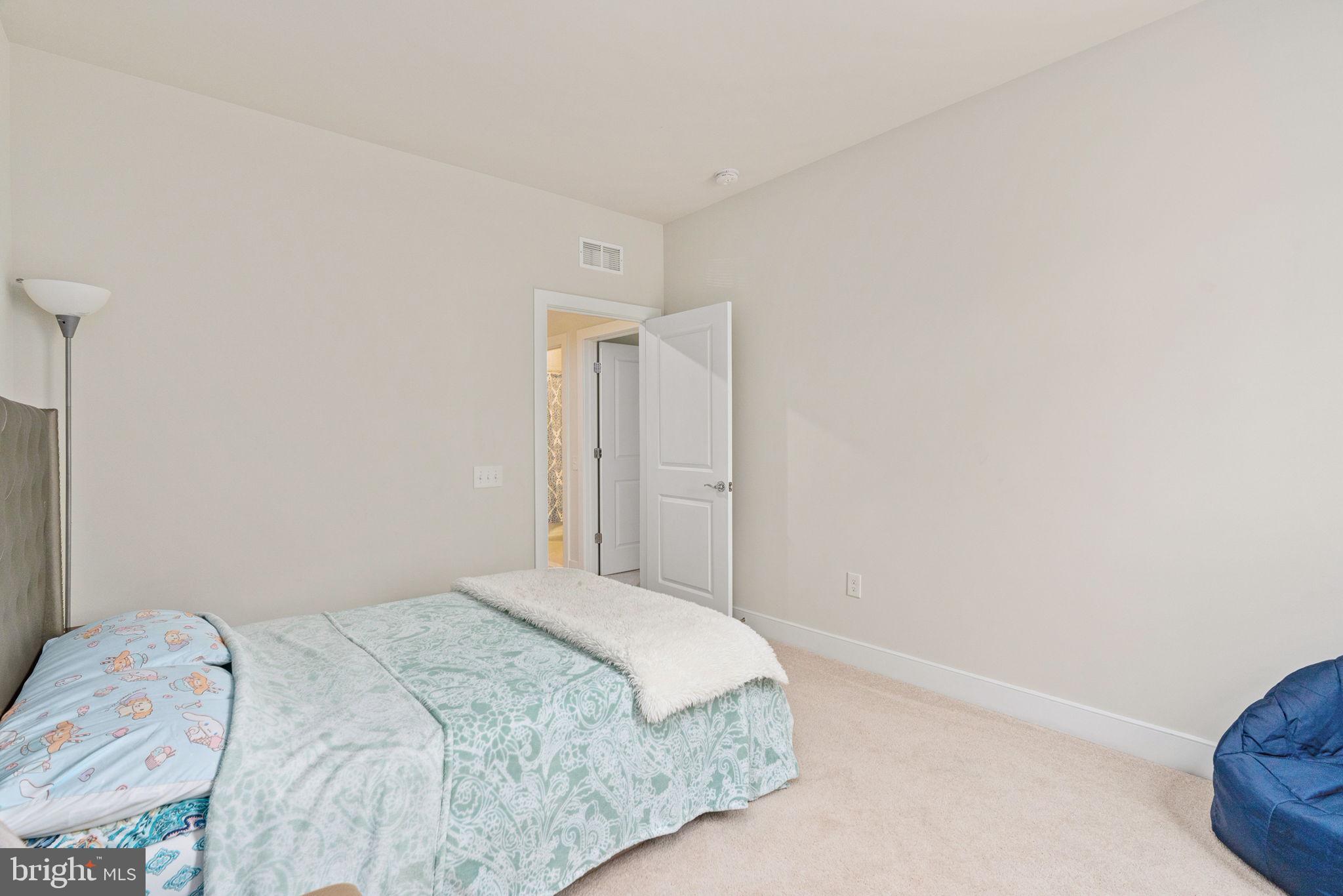 POTOMAC SHORES - Residential