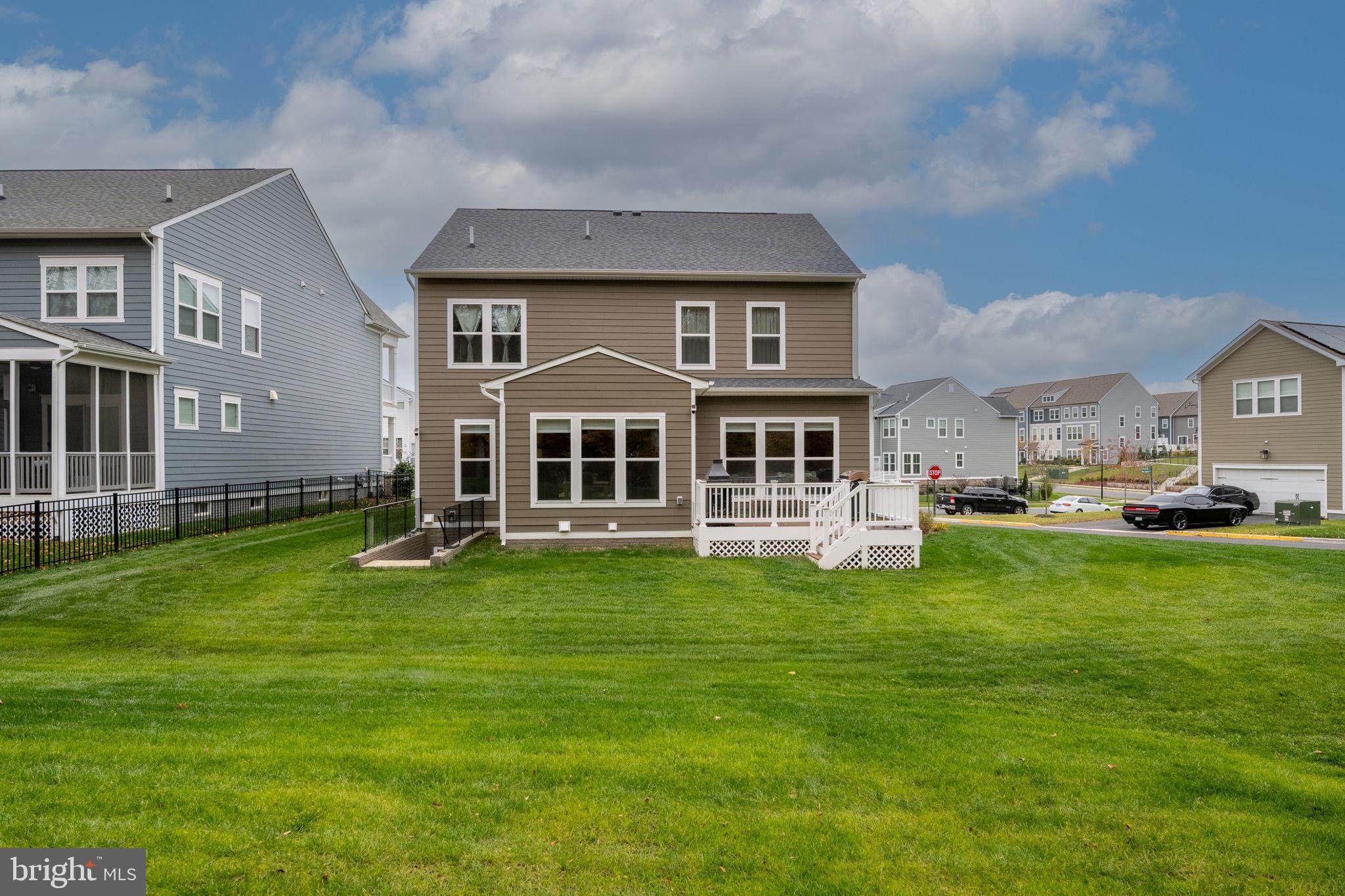 POTOMAC SHORES - Residential