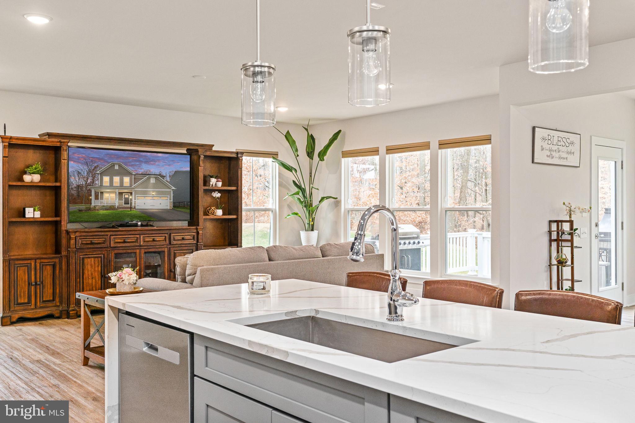 POTOMAC SHORES - Residential