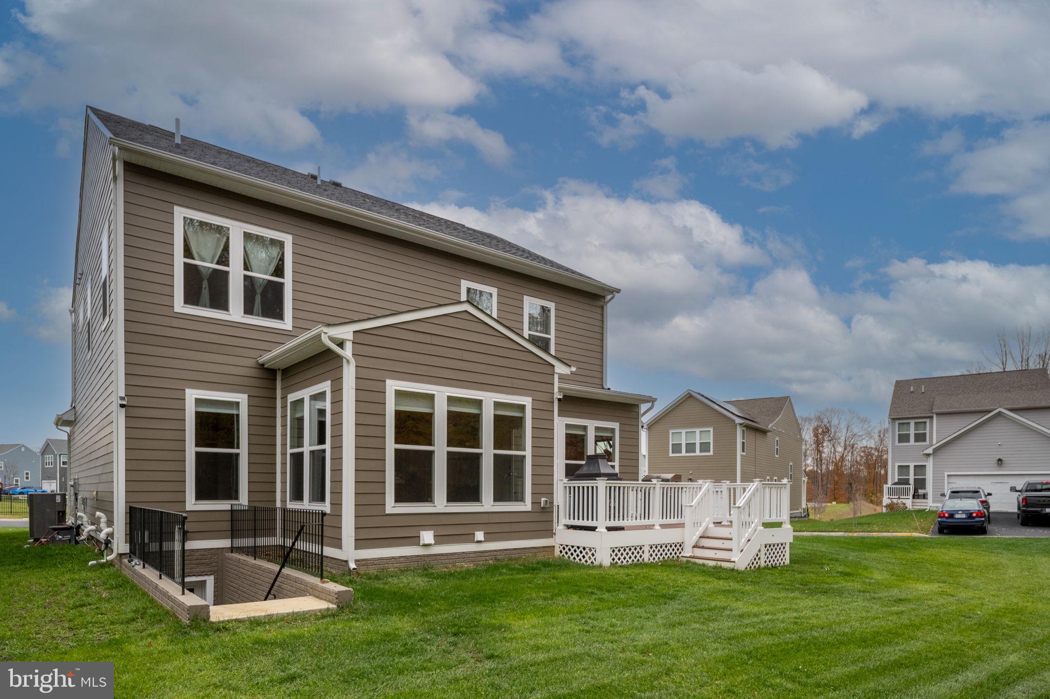 POTOMAC SHORES - Residential