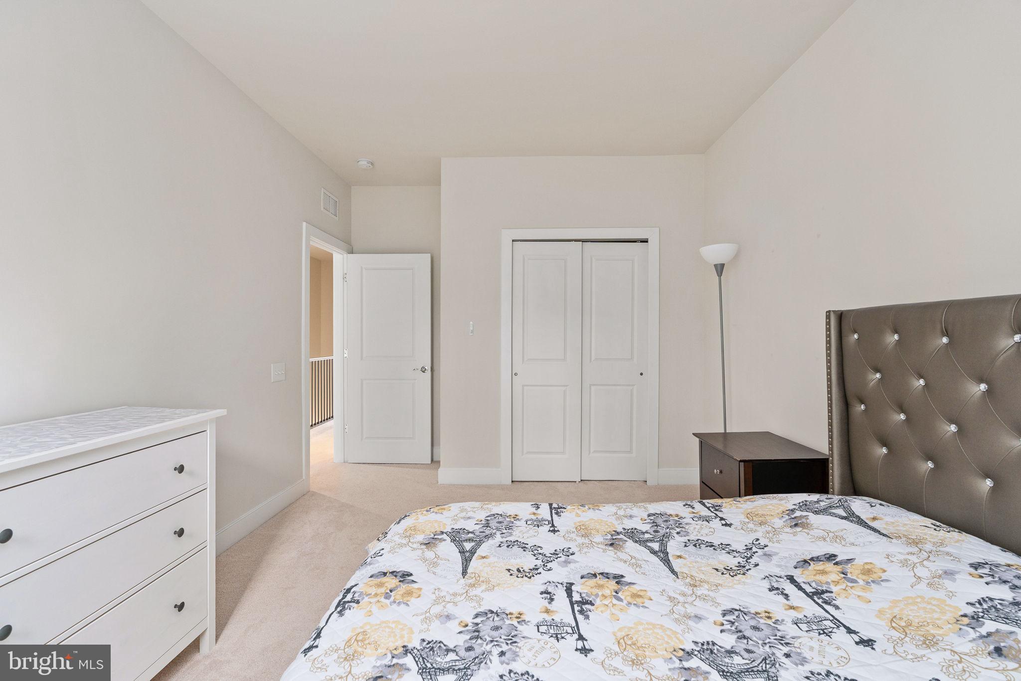 POTOMAC SHORES - Residential