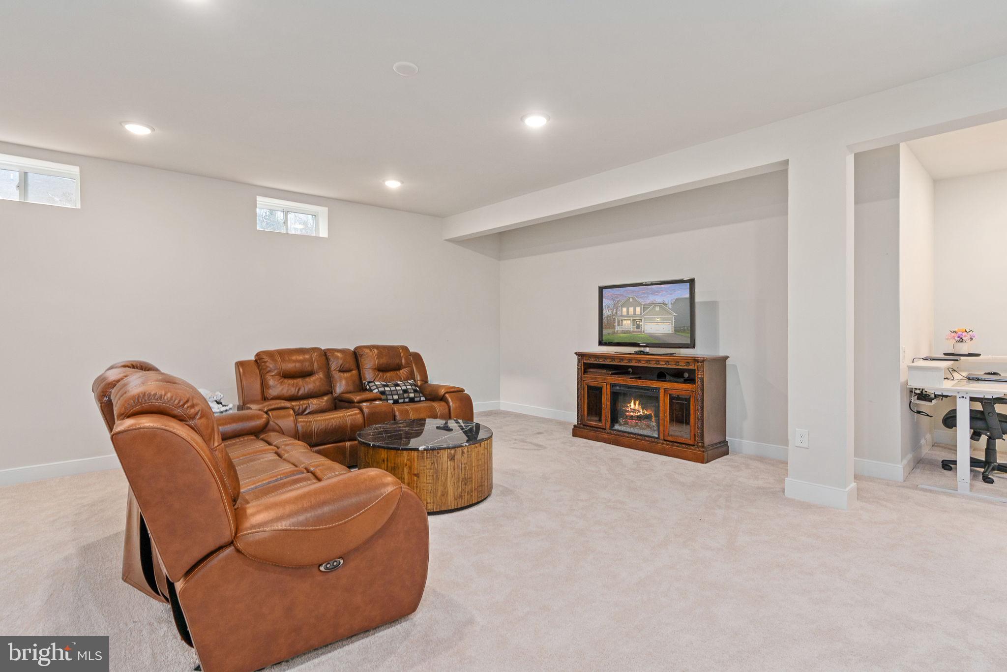 POTOMAC SHORES - Residential