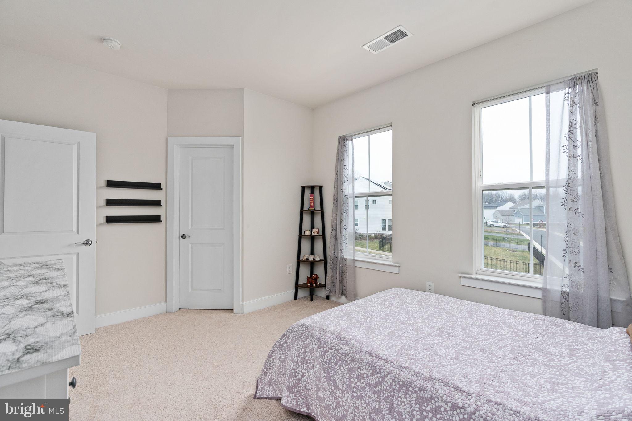 POTOMAC SHORES - Residential