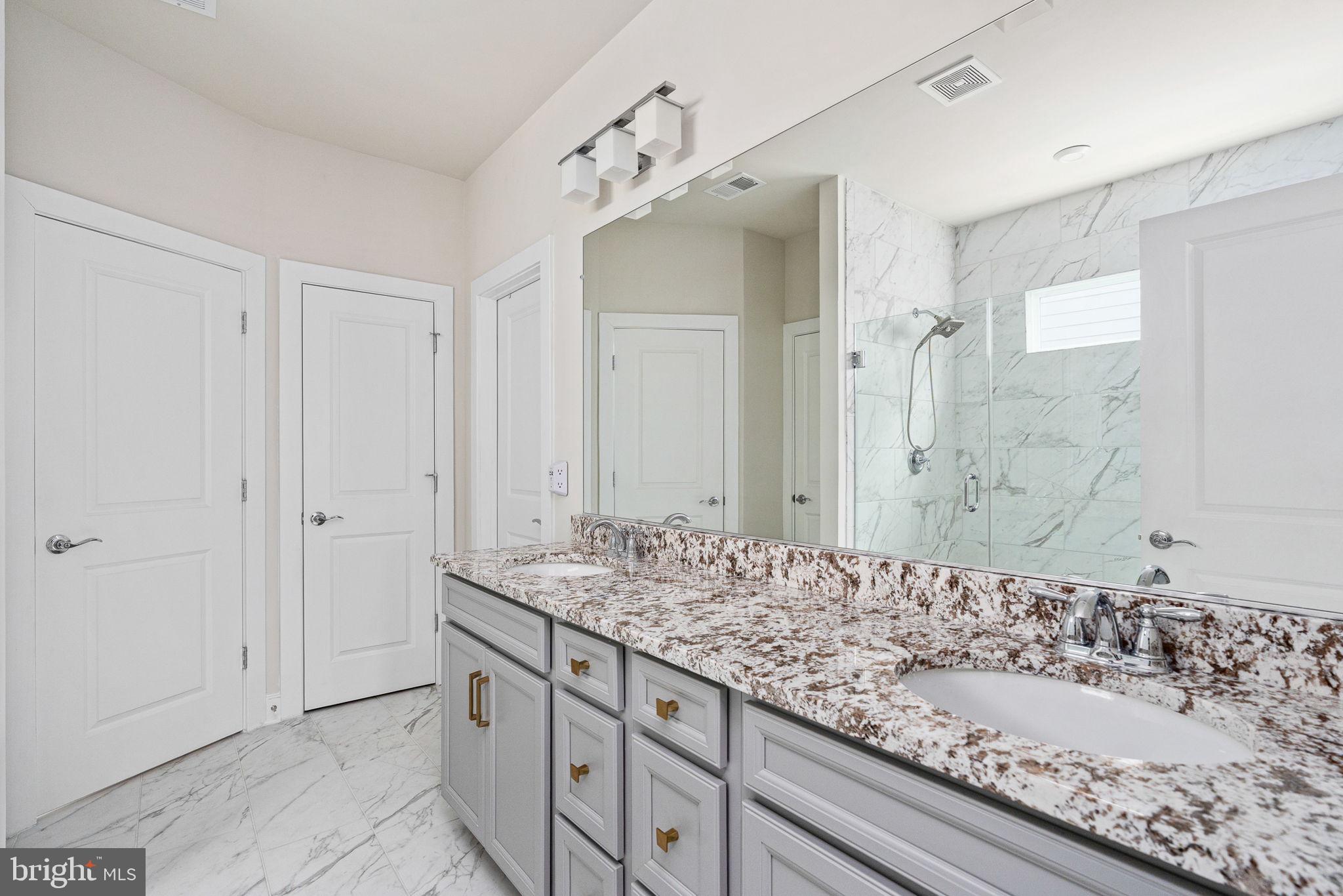 POTOMAC SHORES - Residential