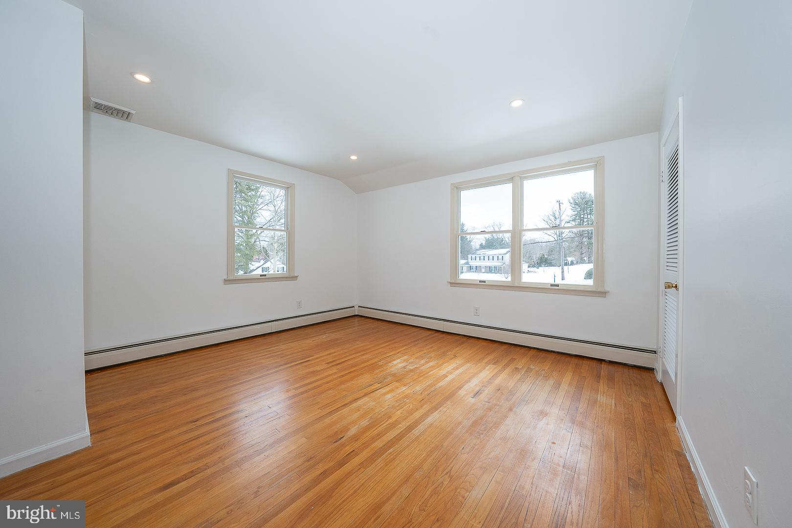 BUTTONWOOD FARMS - Residential