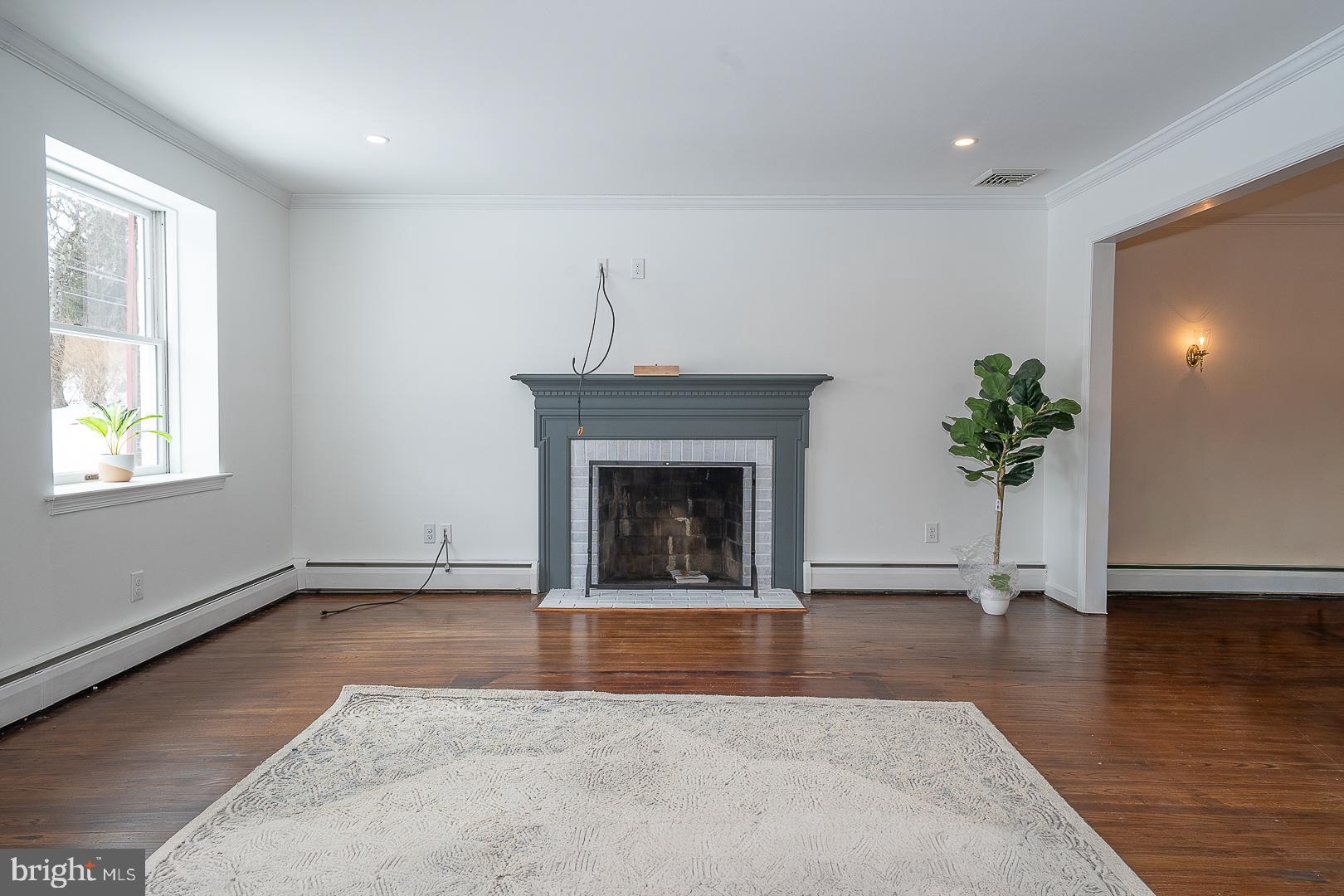 BUTTONWOOD FARMS - Residential