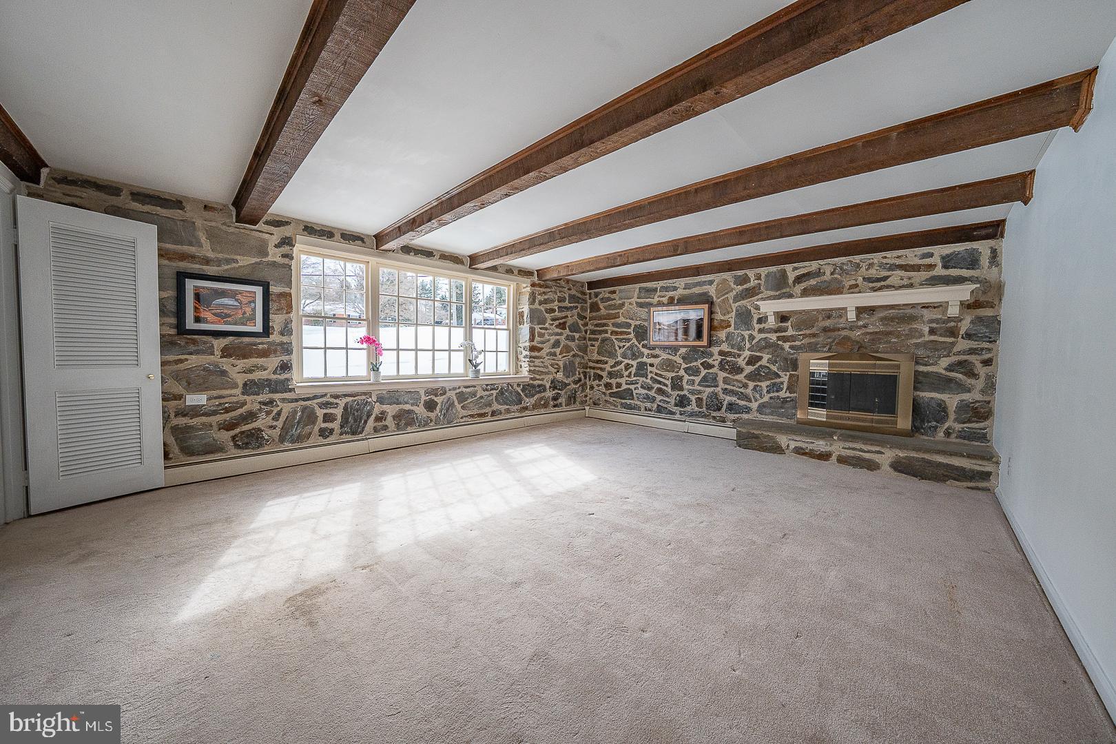 BUTTONWOOD FARMS - Residential